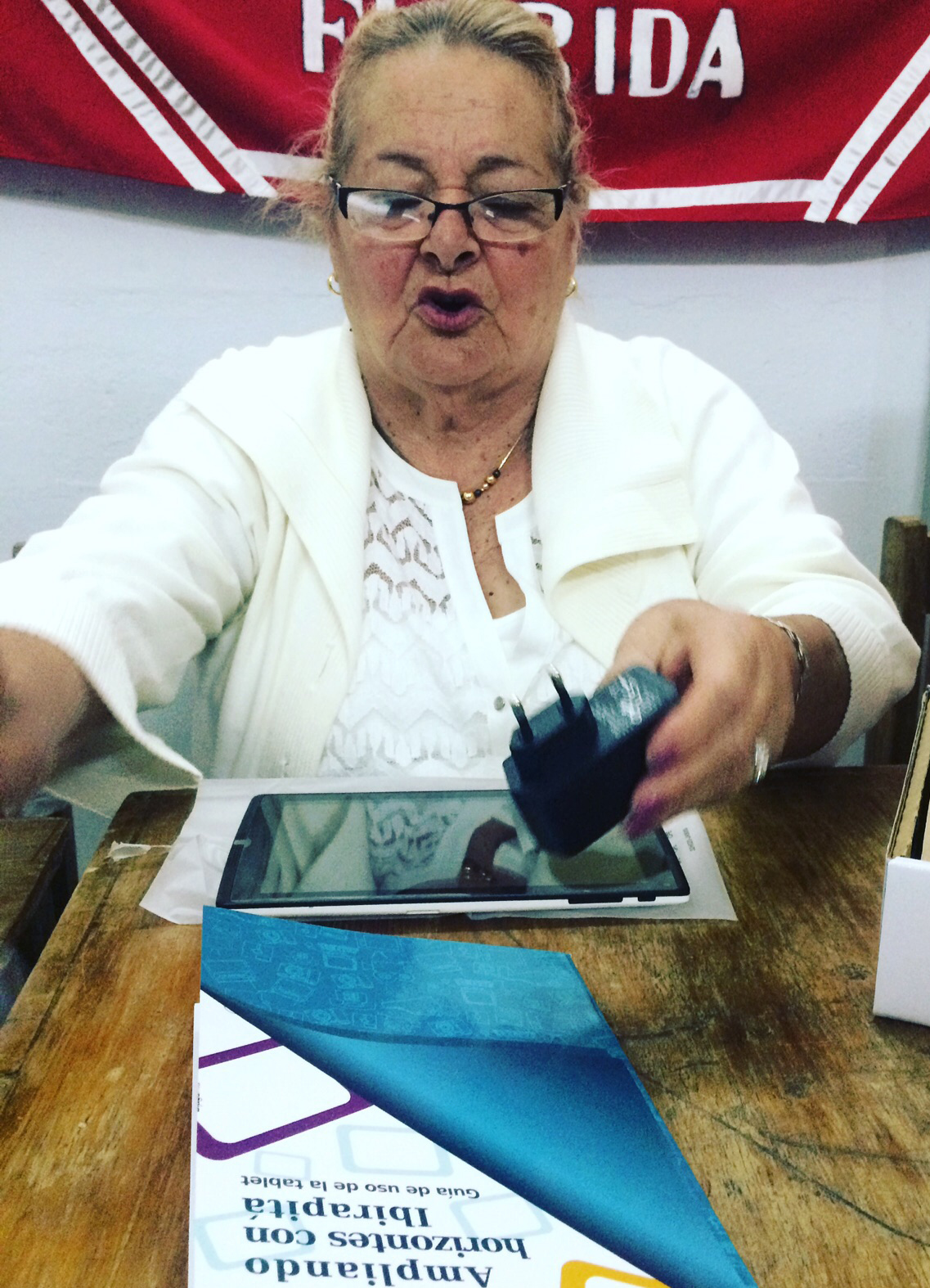 Acto de celebración de 15.000 tablets entregadas a jubilados