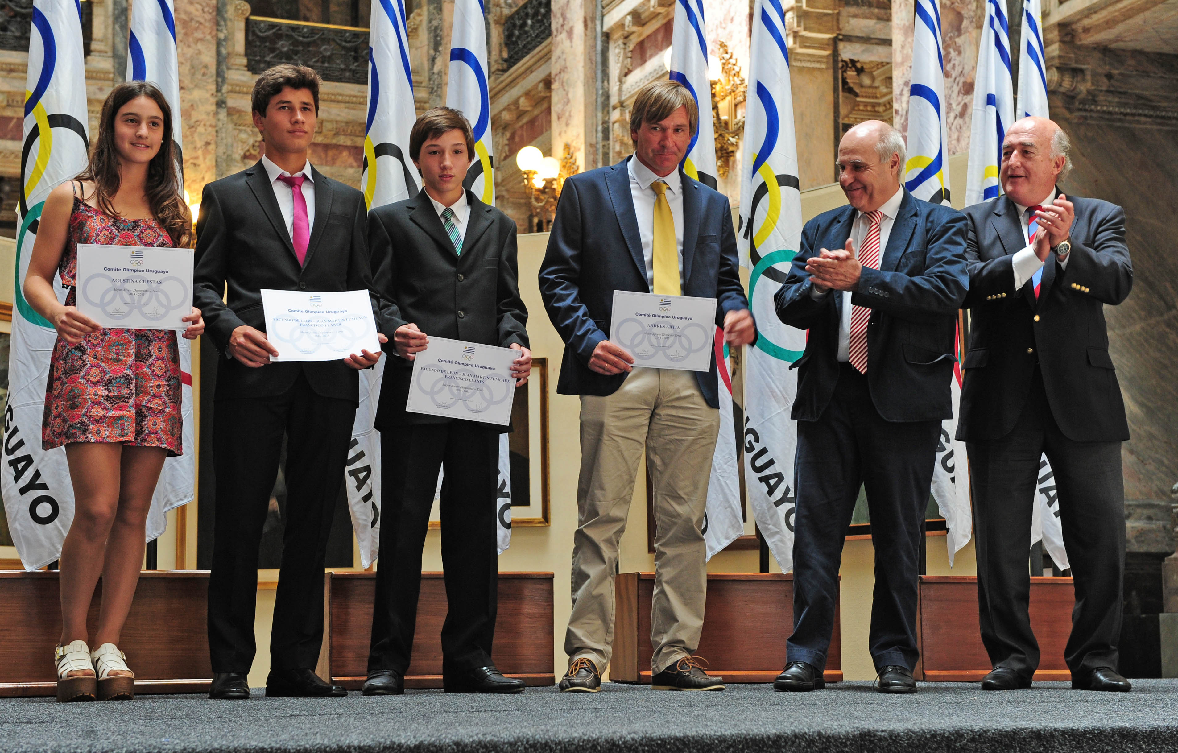 Cáceres y Sendic premiaron a Dolores Moreira y selección sub 23 como deportistas del año