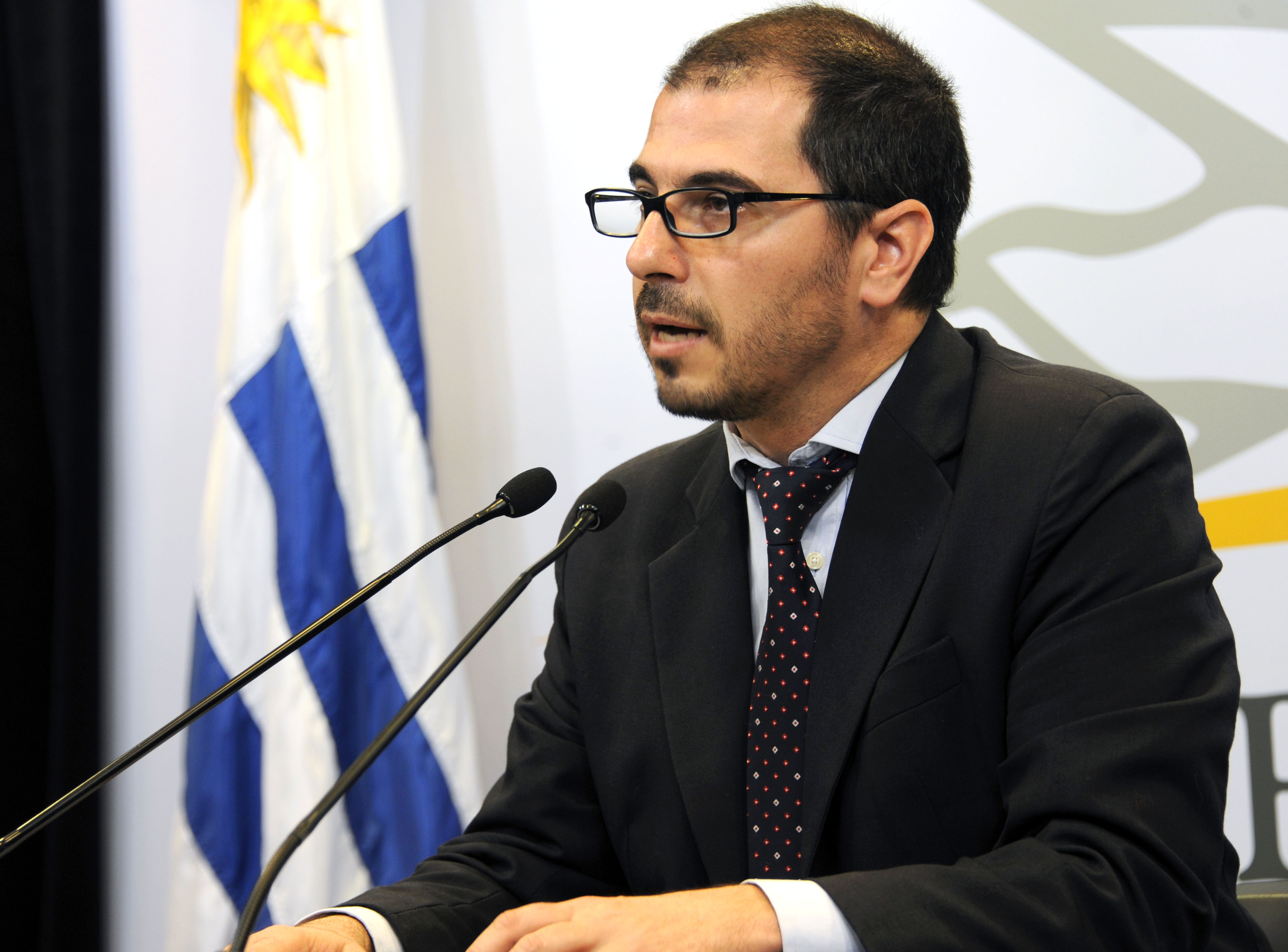 Conferencia de prensa del prosecretario de la Presidencia, Juan Andrés Roballo