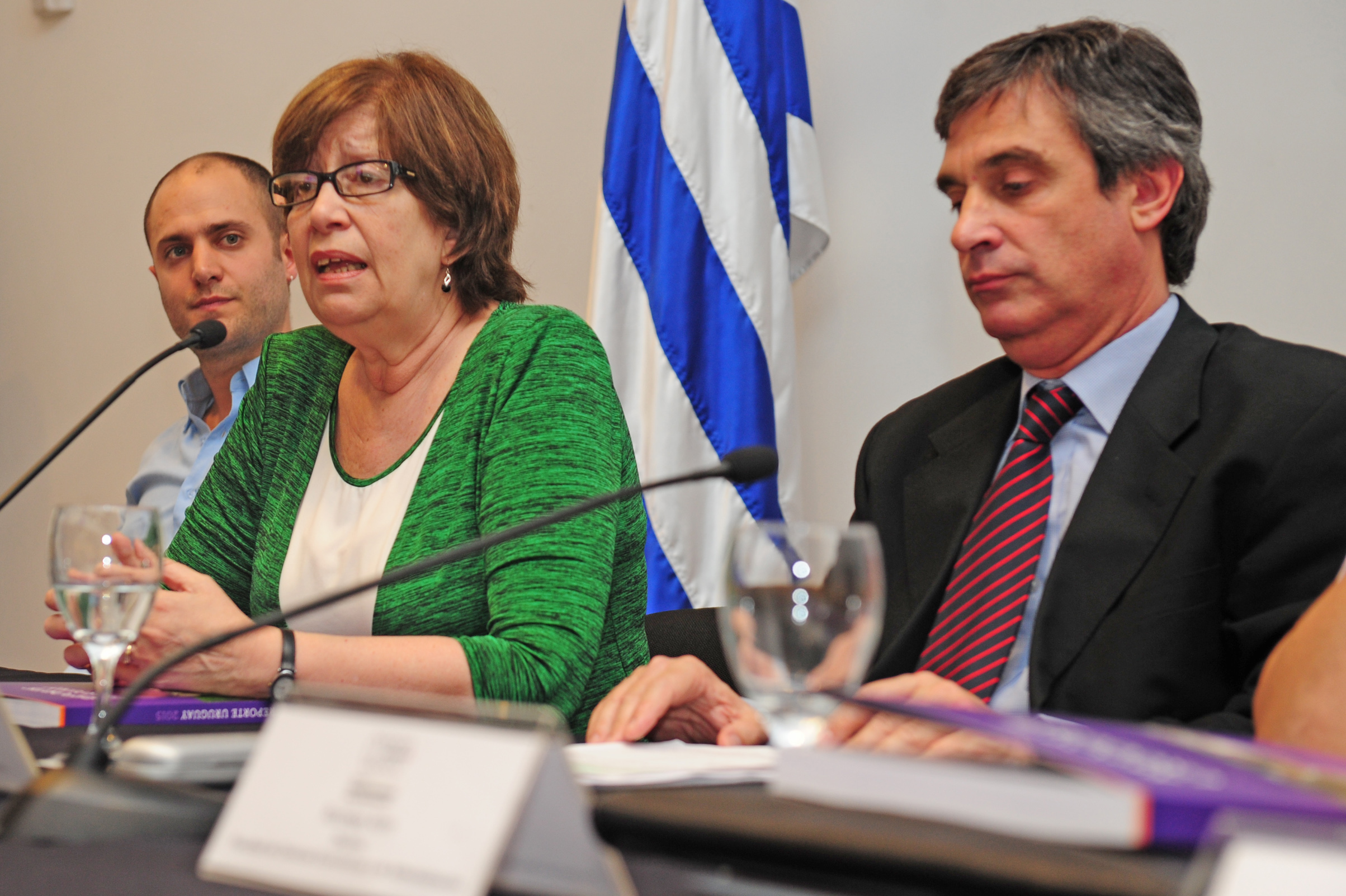 Ministra Marina Arismendi, dirigiéndose a los presentes