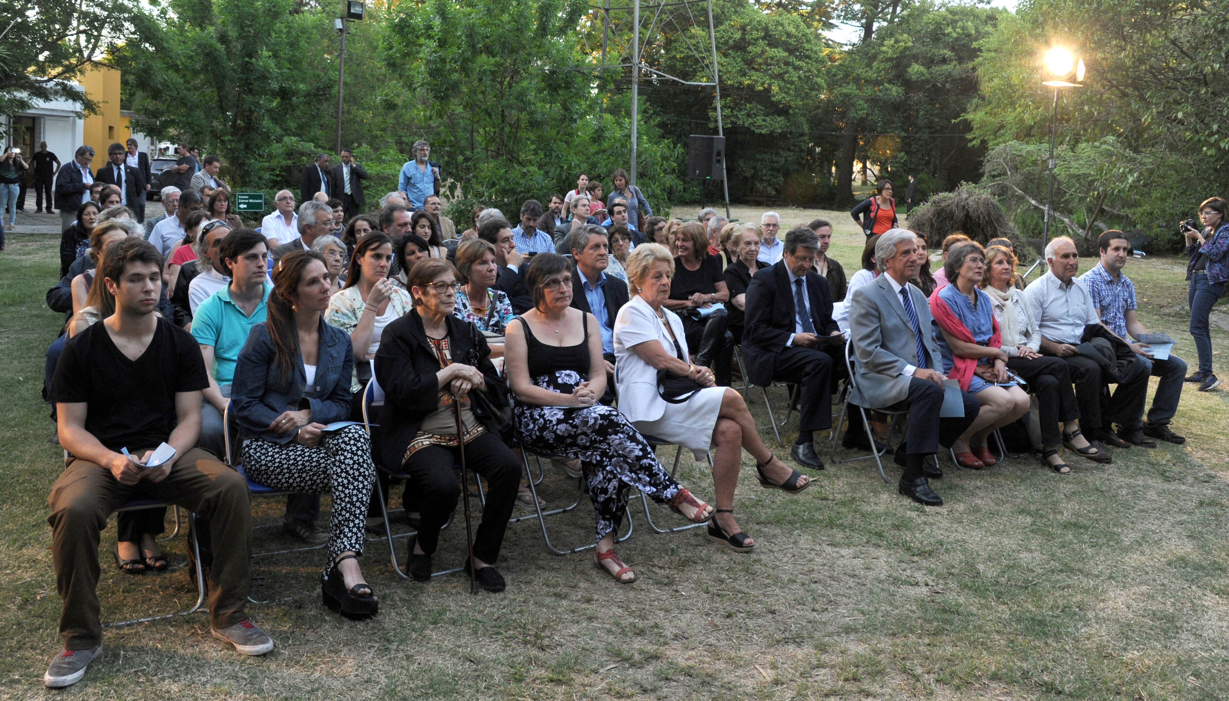 Tabaré Vázquez en la Fundación Zelmar Michelini