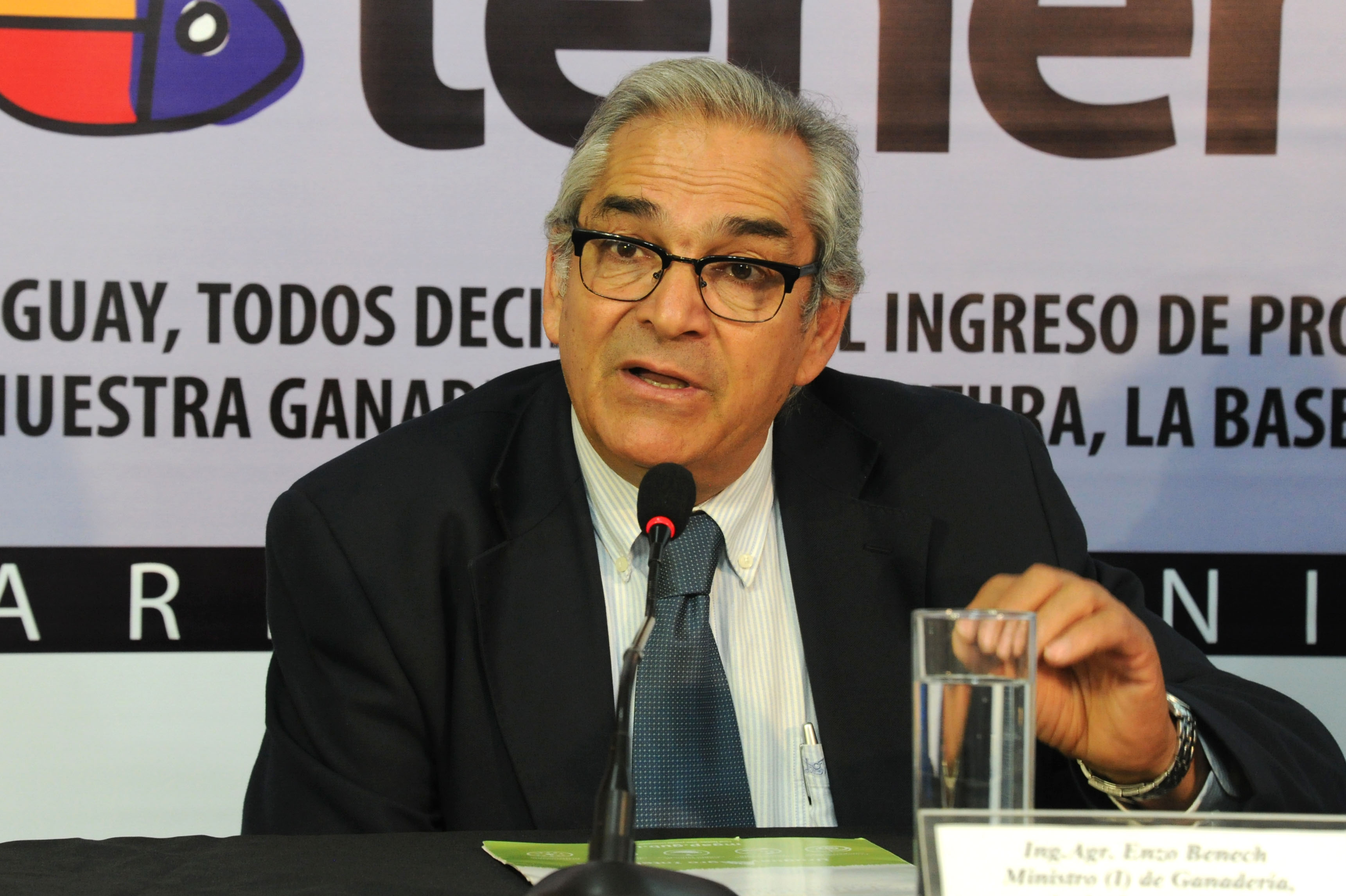 Enzo Benech y Liliam Kechichián realizaron el lanzamiento de la campaña “Cuidá lo que tenemos”