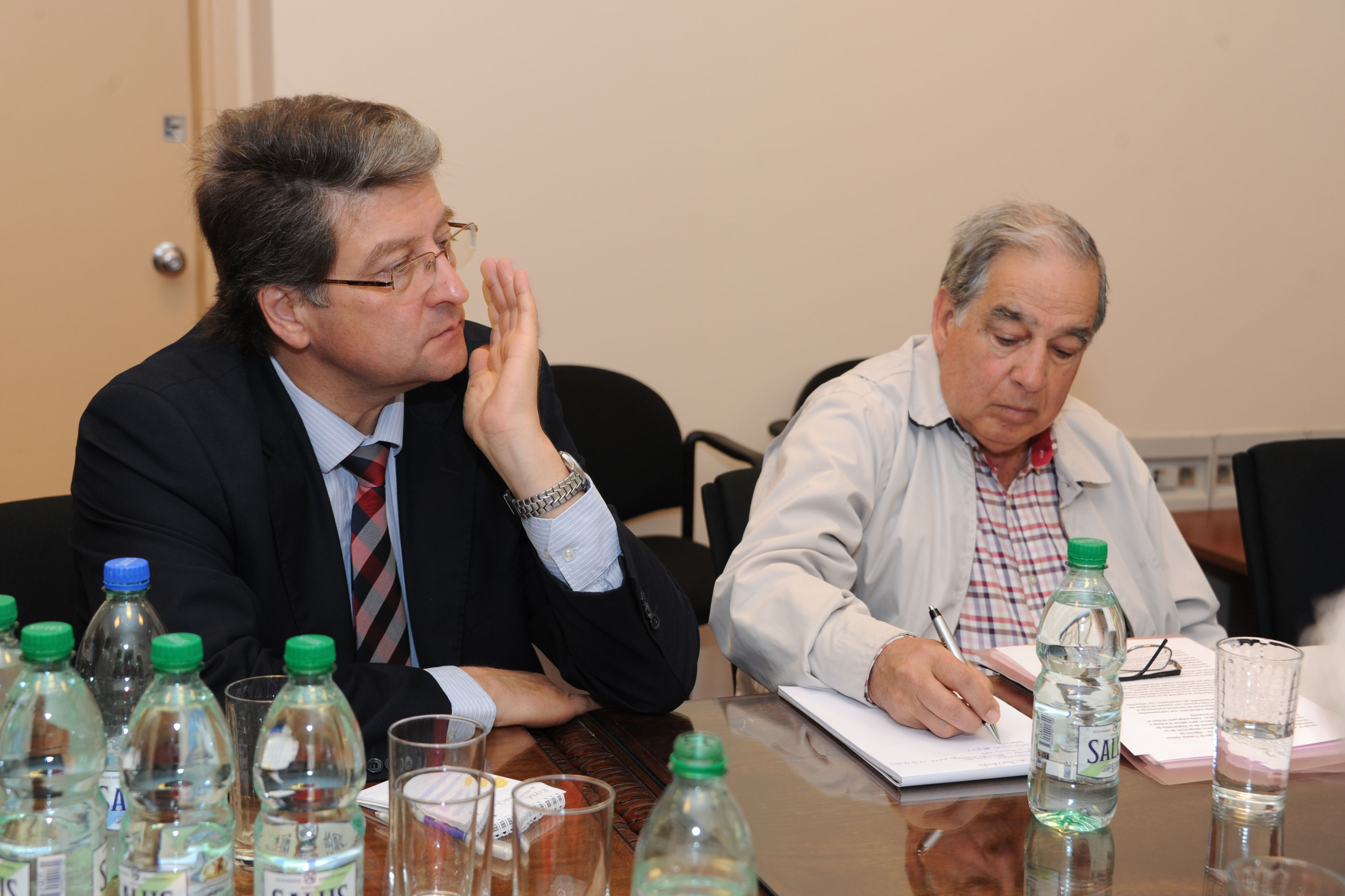 Vázquez se reunió con integrantes de la Comisión Verdad y Justicia
