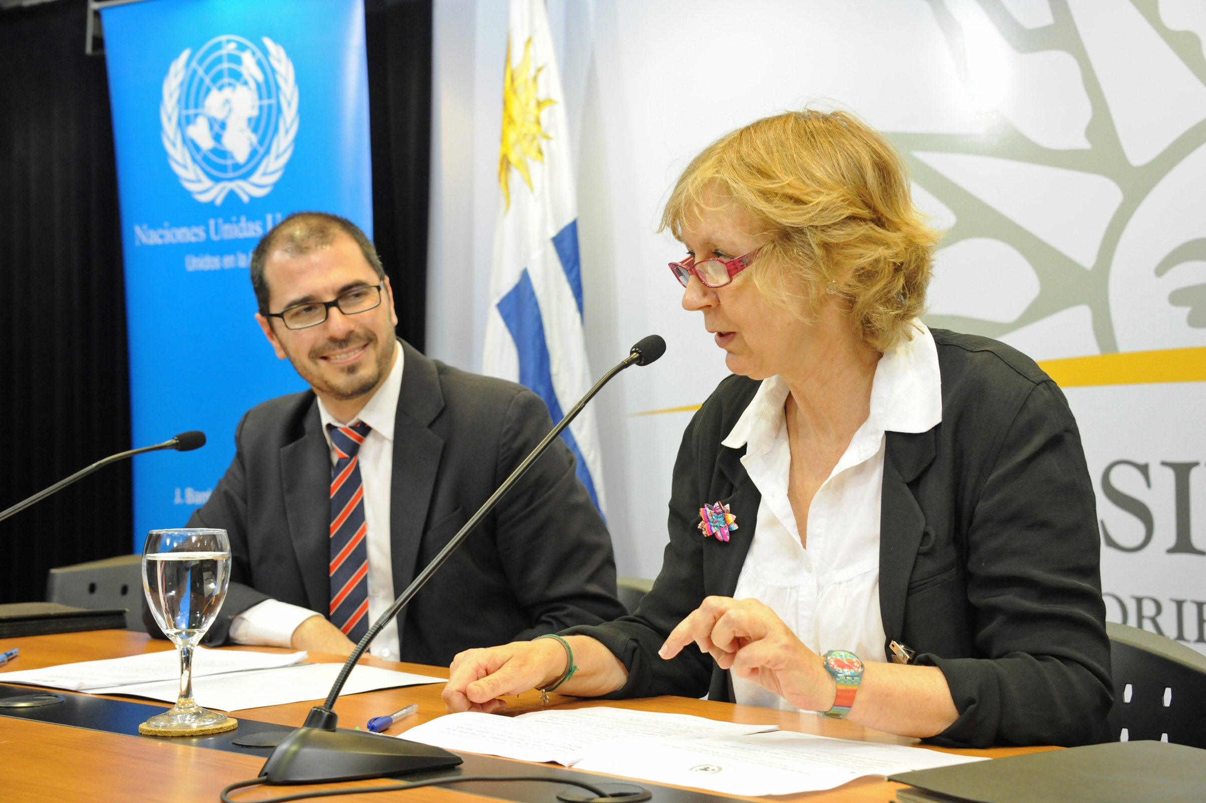 Representante del sistema de ONU en Uruguay, Denise Cook, haciendo uso de la palabra