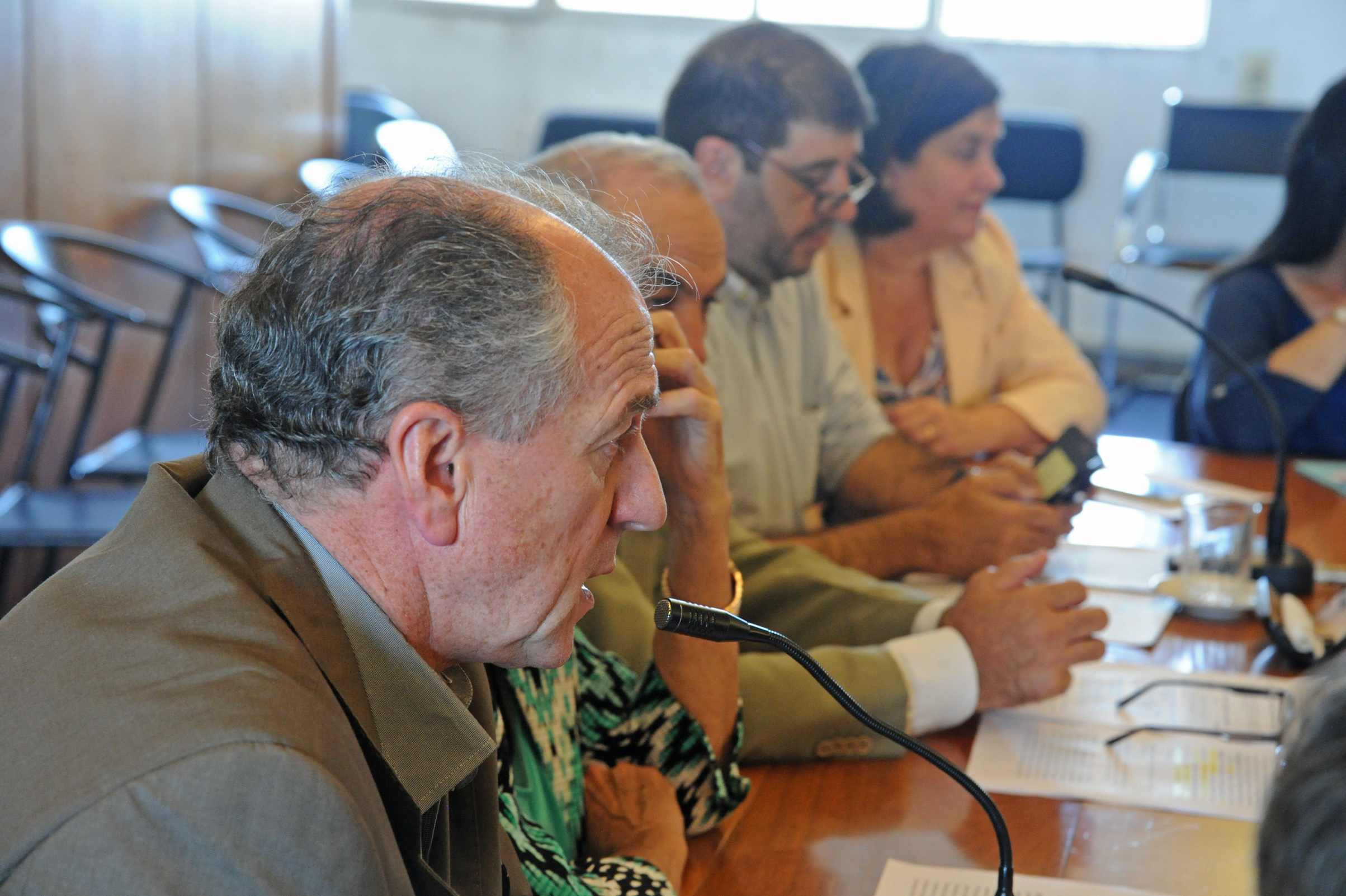Ministro Ernesto Murro, dirigiéndose a los presentes