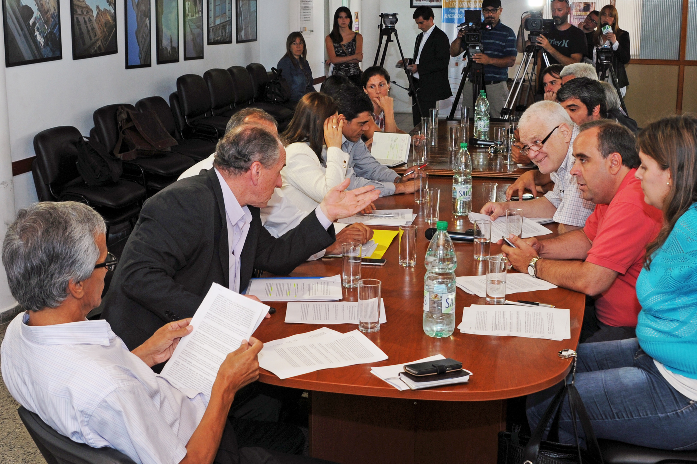 Firma de convenios entre Ministerio de Trabajo y COFE