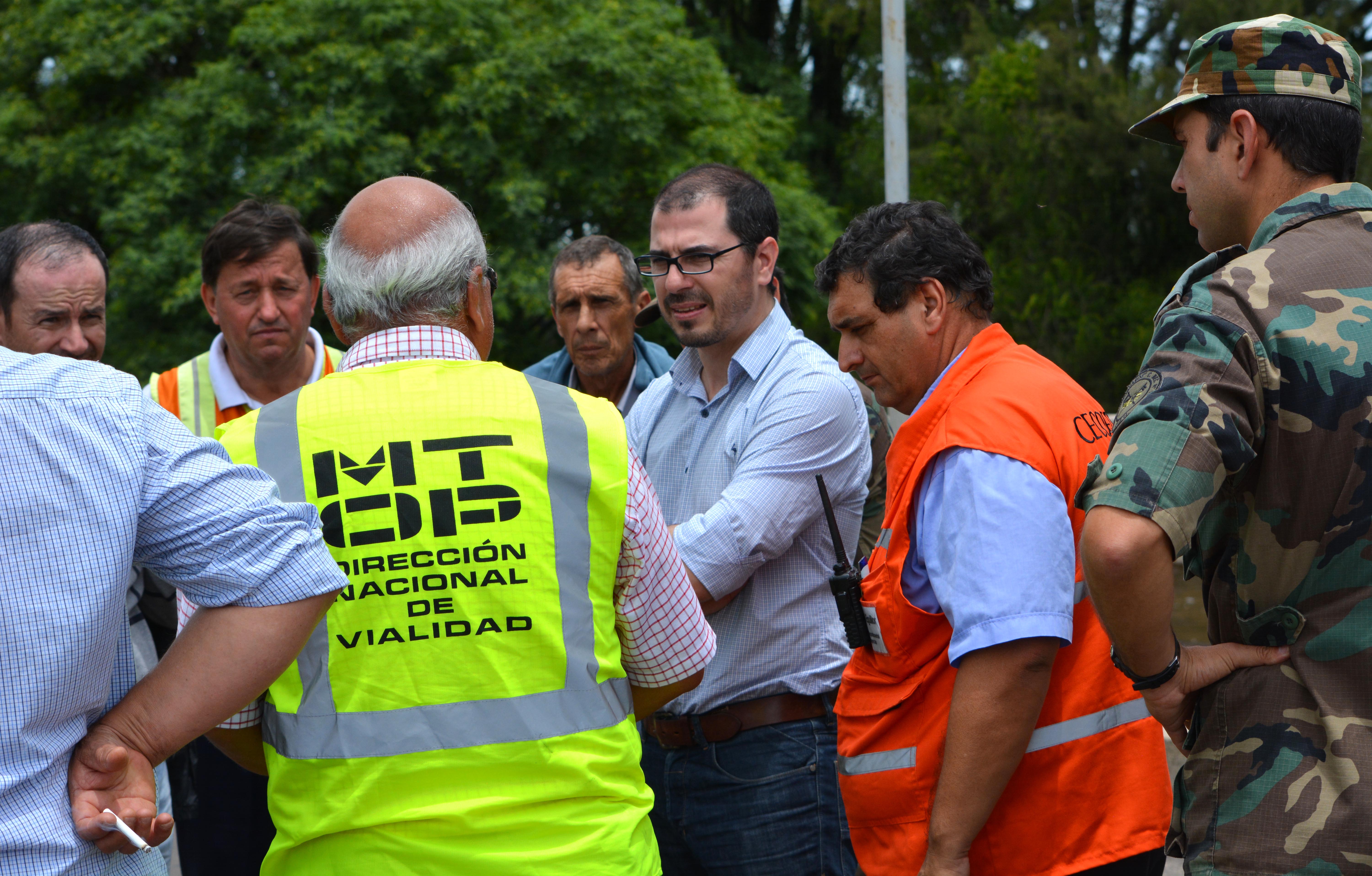 Roballo recorrió zonas inundadas junto a autoridades nacionales y departamentales