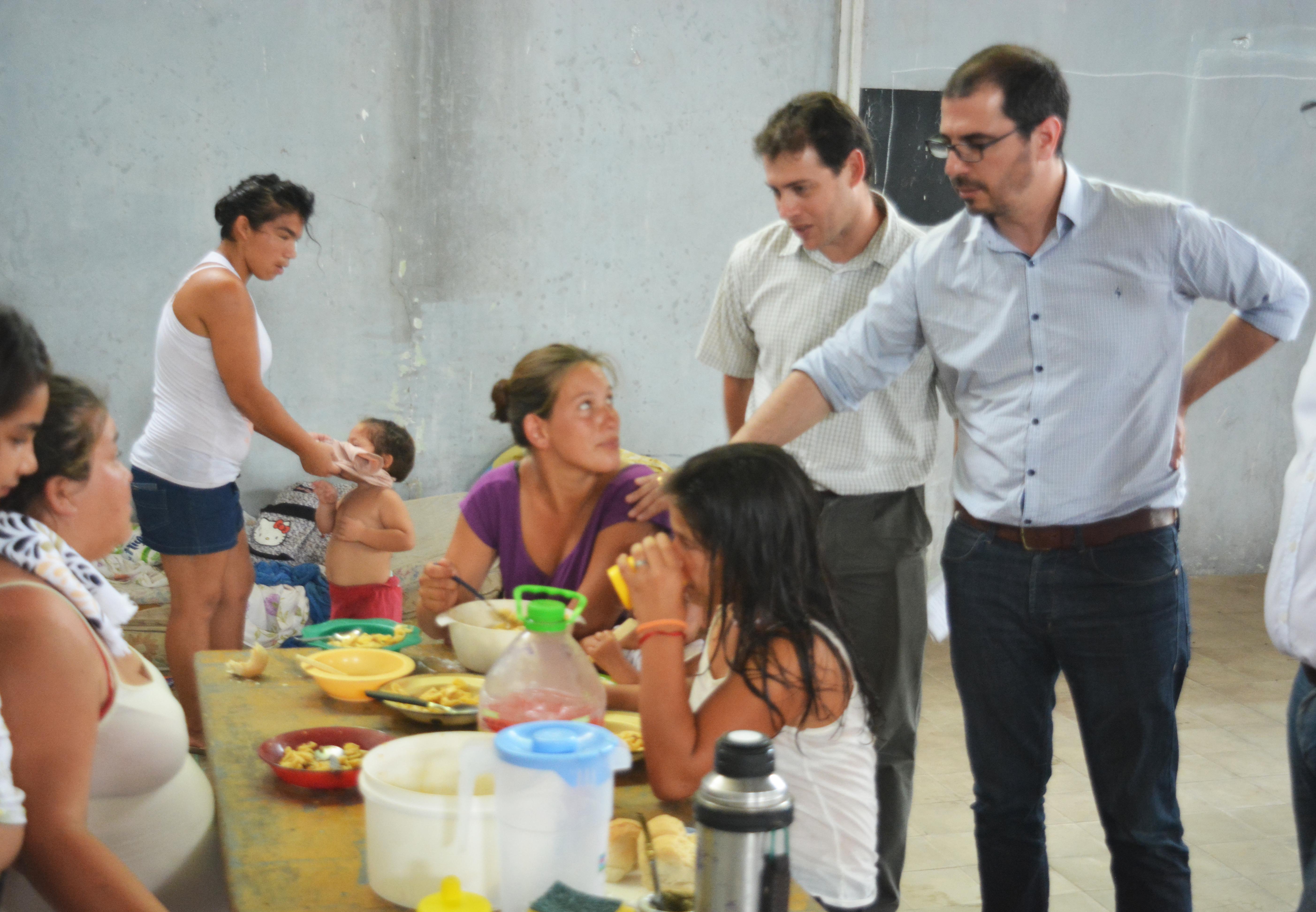 Roballo recorrió zonas inundadas junto a autoridades nacionales y departamentales