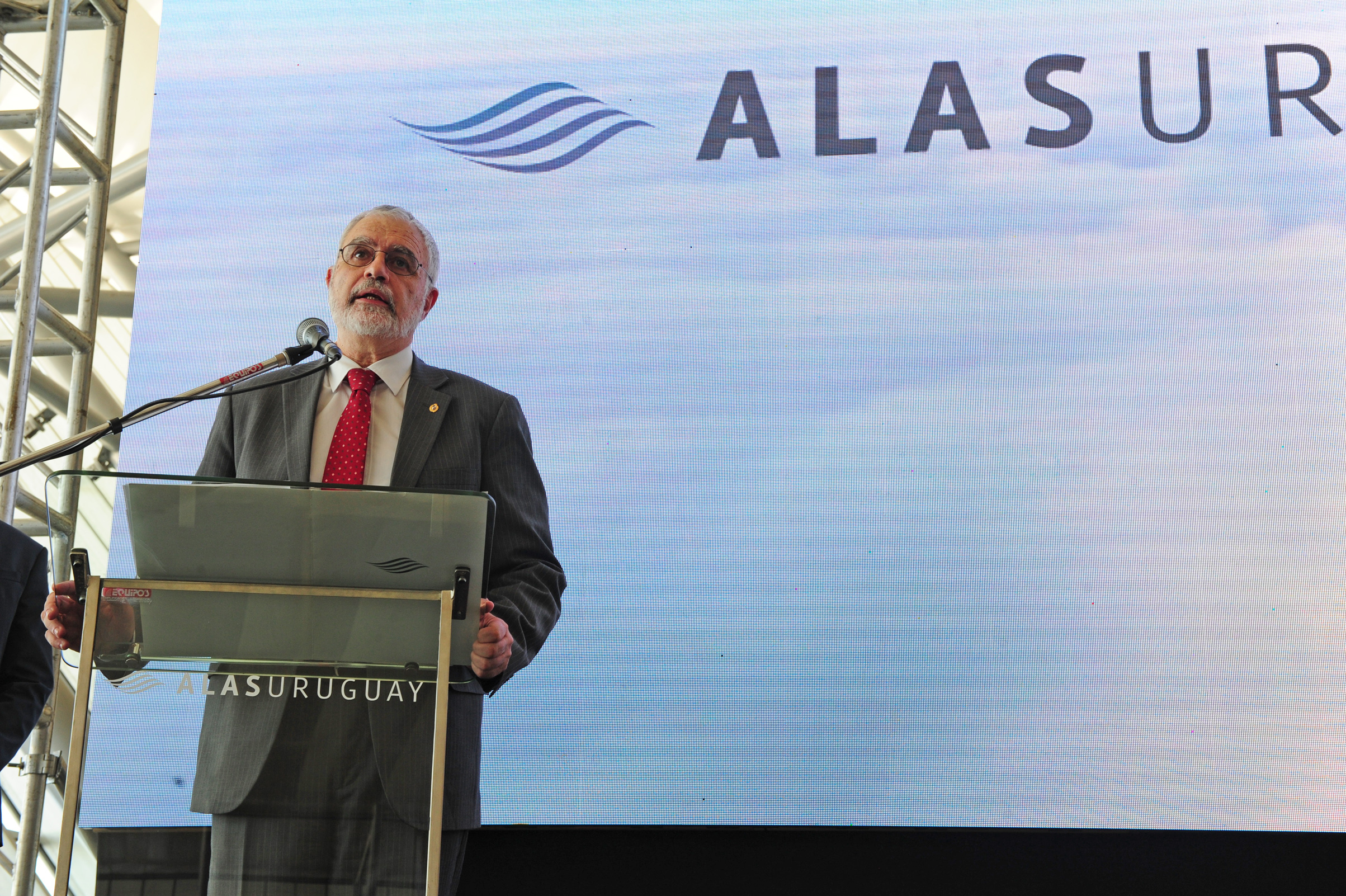 Bautismo de avión y vuelo inaugural de Alas Uruguay
