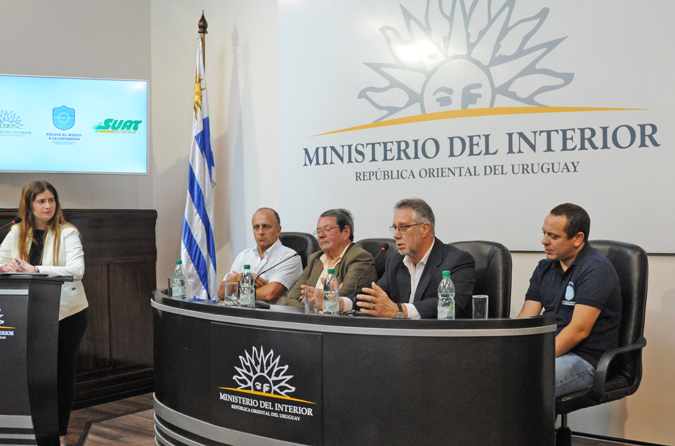 Firma de convenio entre Pelota al Medio a la Esperanza y emergencia SUAT