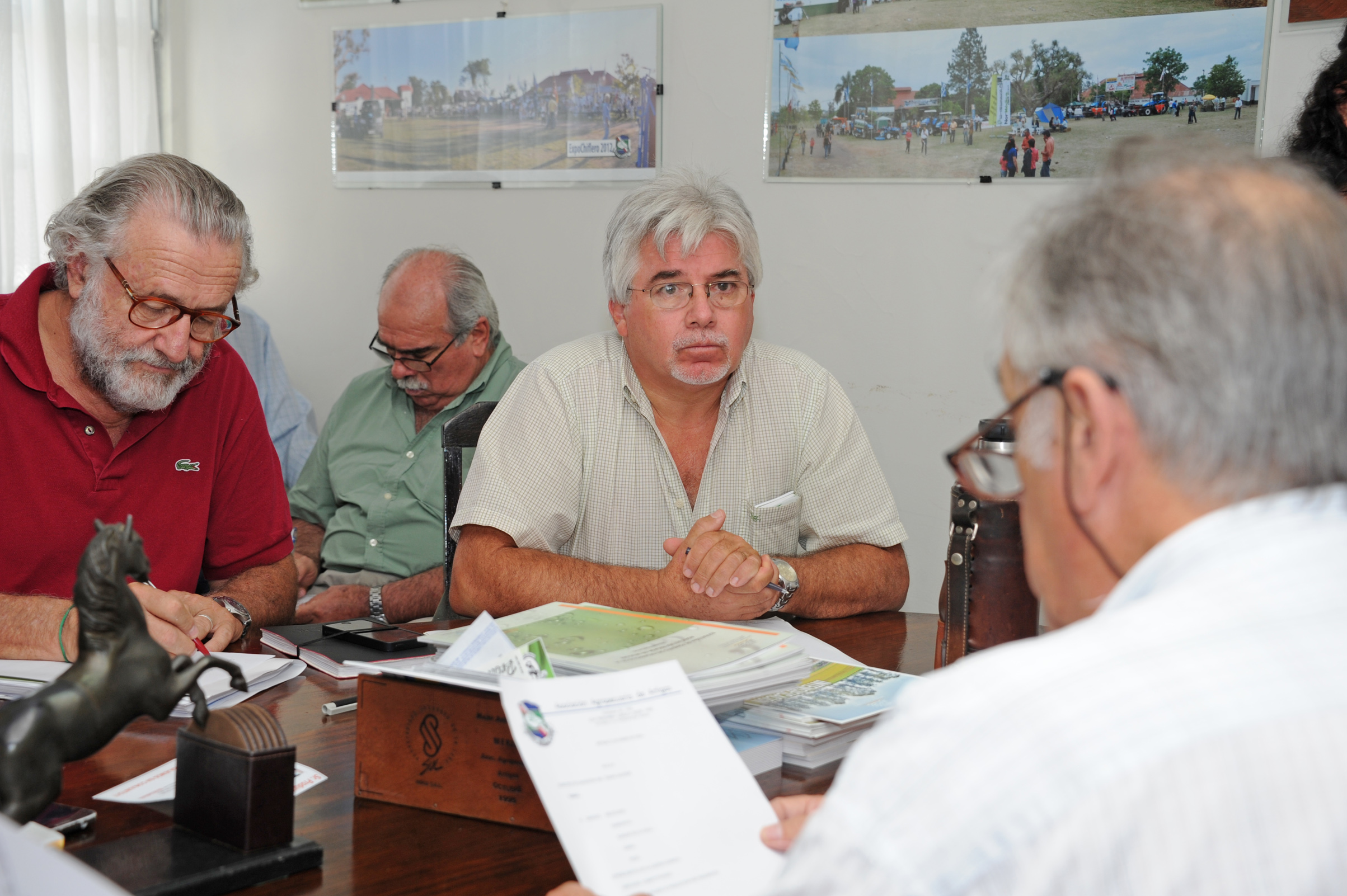 Ministro Aguerre y autoridades del MGAP se reunieron con productores del departamento