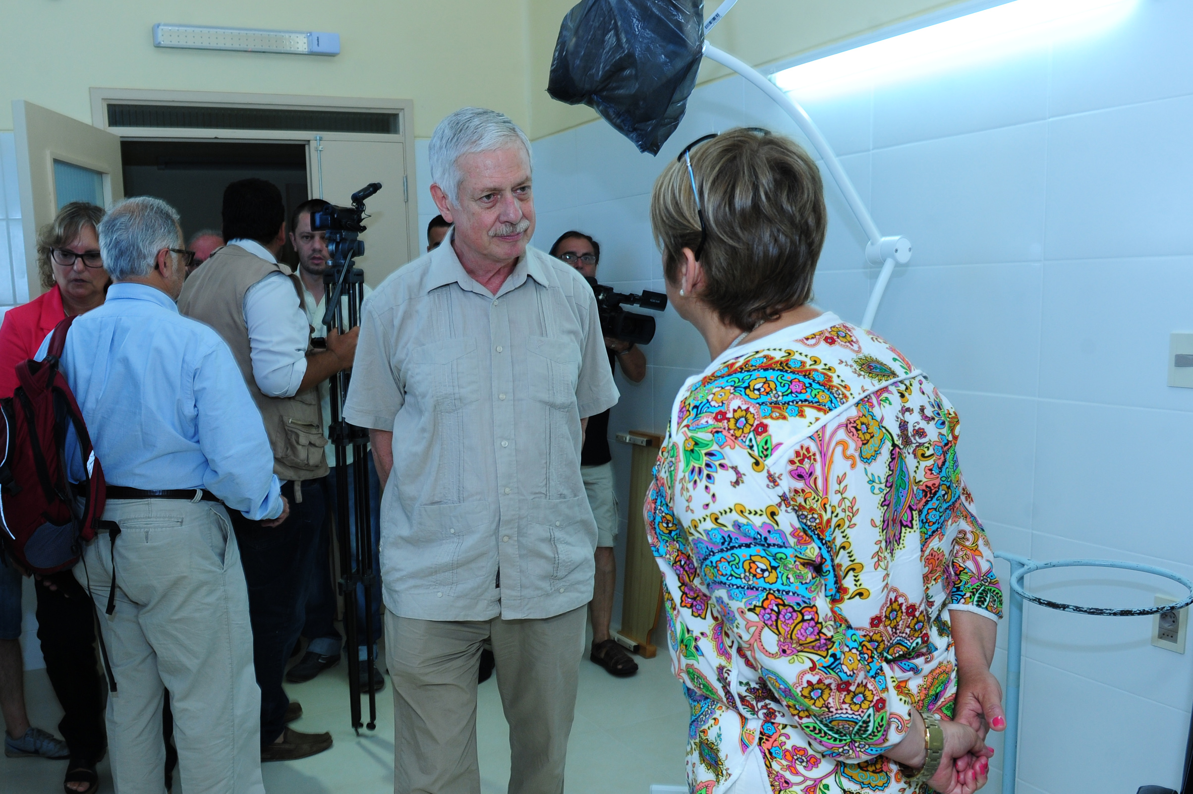 Jorge Basso y autoridades del Ministerio de Salud Pública realizaron una visita al Hospital de Artigas