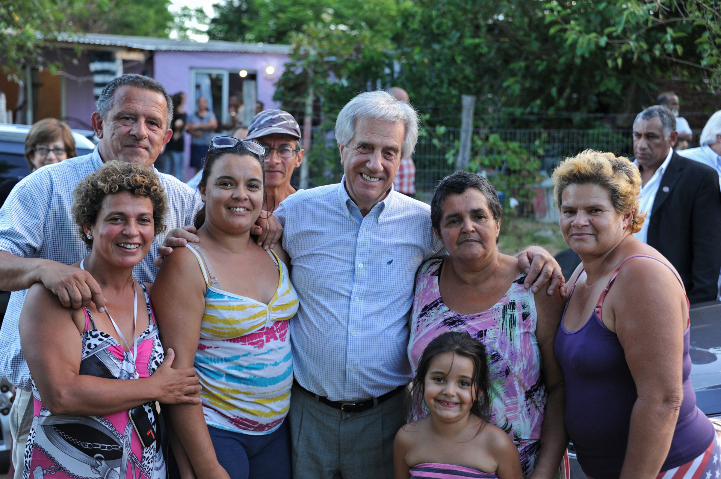 Tabaré Vázquez durante su recorrida por Artigas