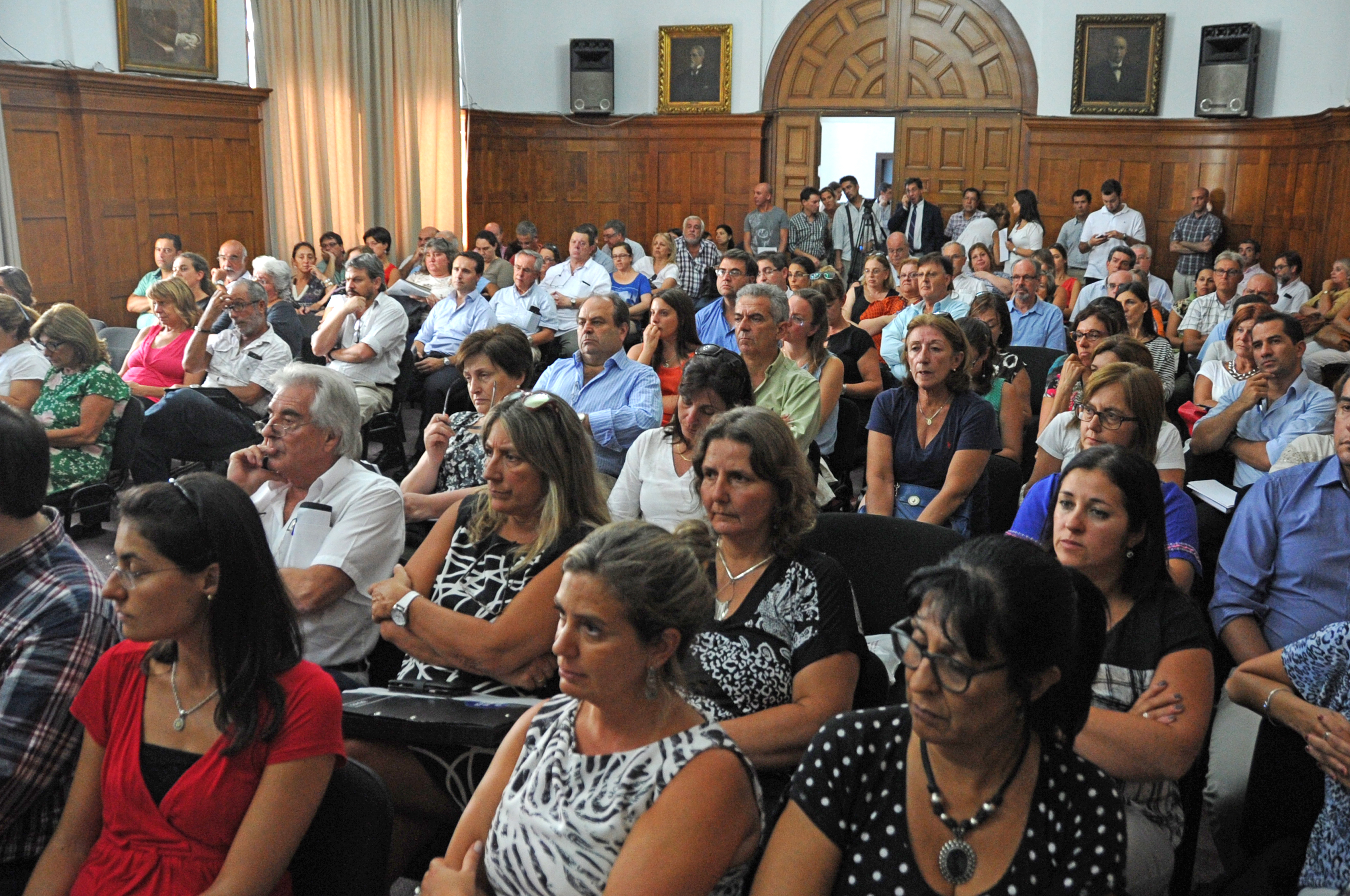 Asistentes a la conferencia