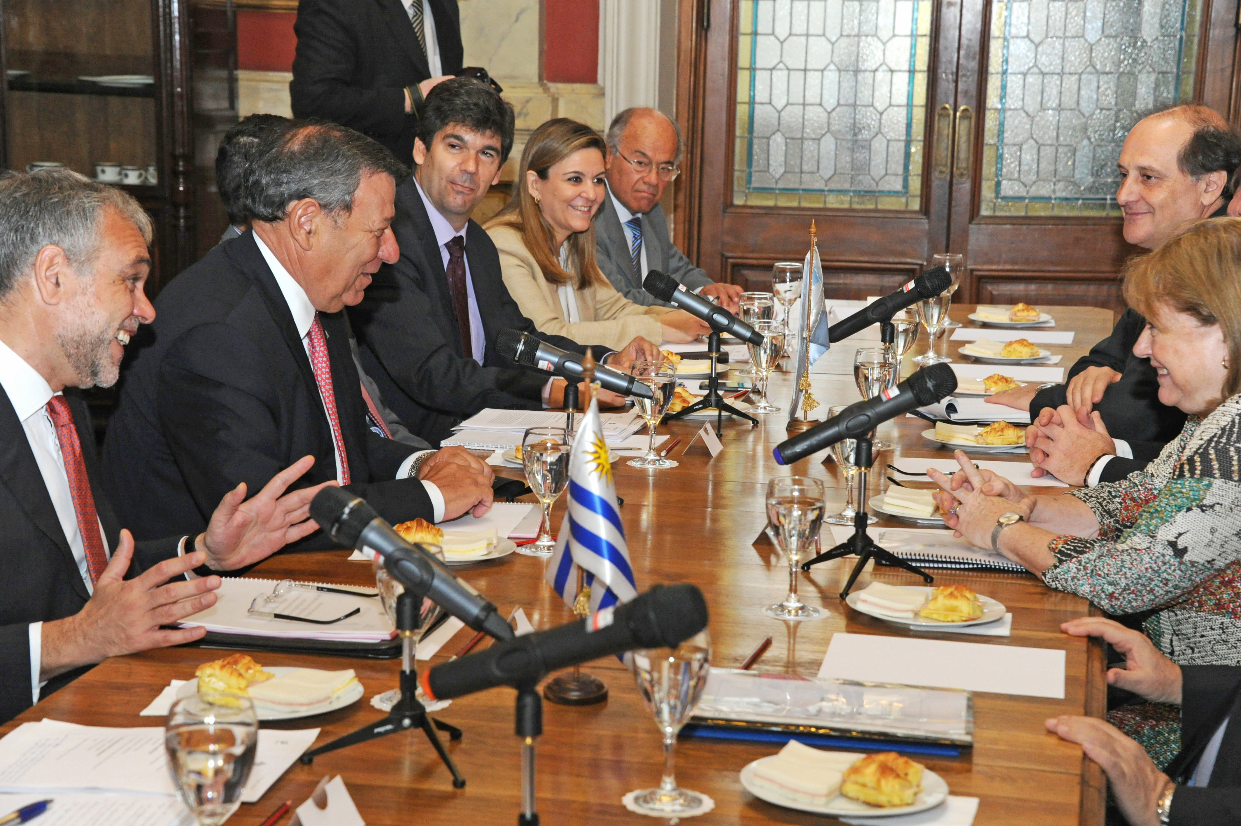 Cumbre de cancilleres de Argentina y Uruguay
