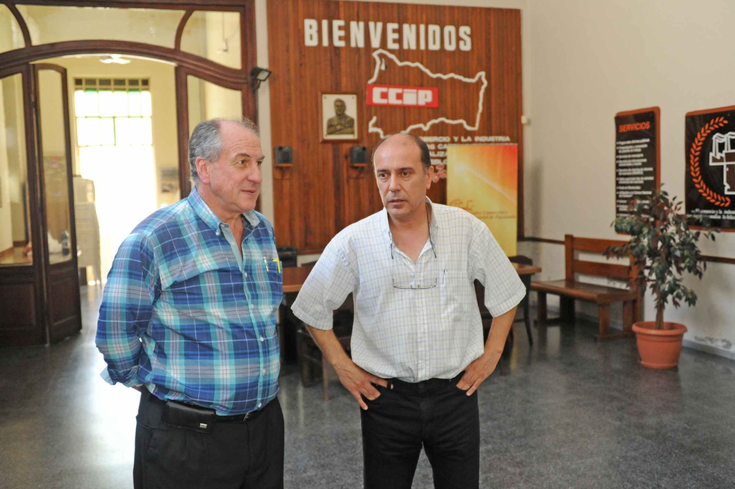 Ministro Ernesto Murro en serie de audiencias con trabajadores, cooperativistas y jubilados