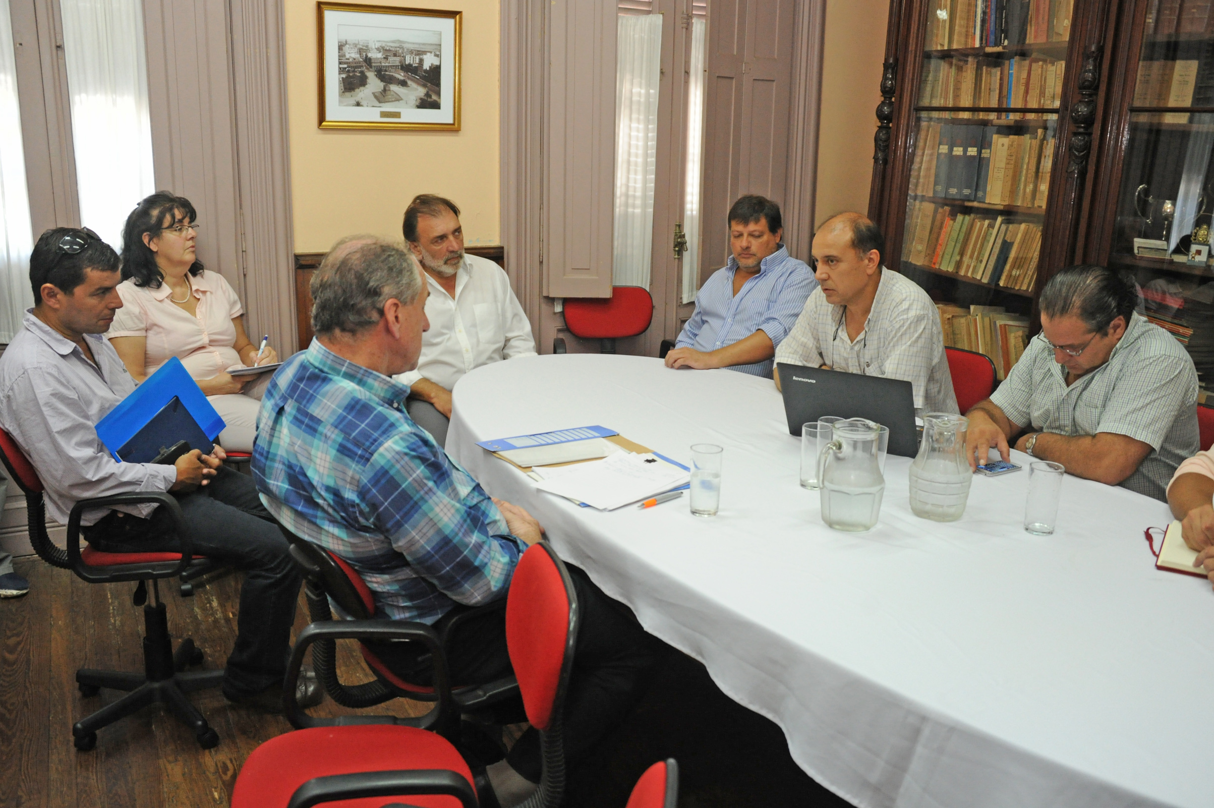 Ministro Ernesto Murro en serie de audiencias con trabajadores, cooperativistas y jubilados