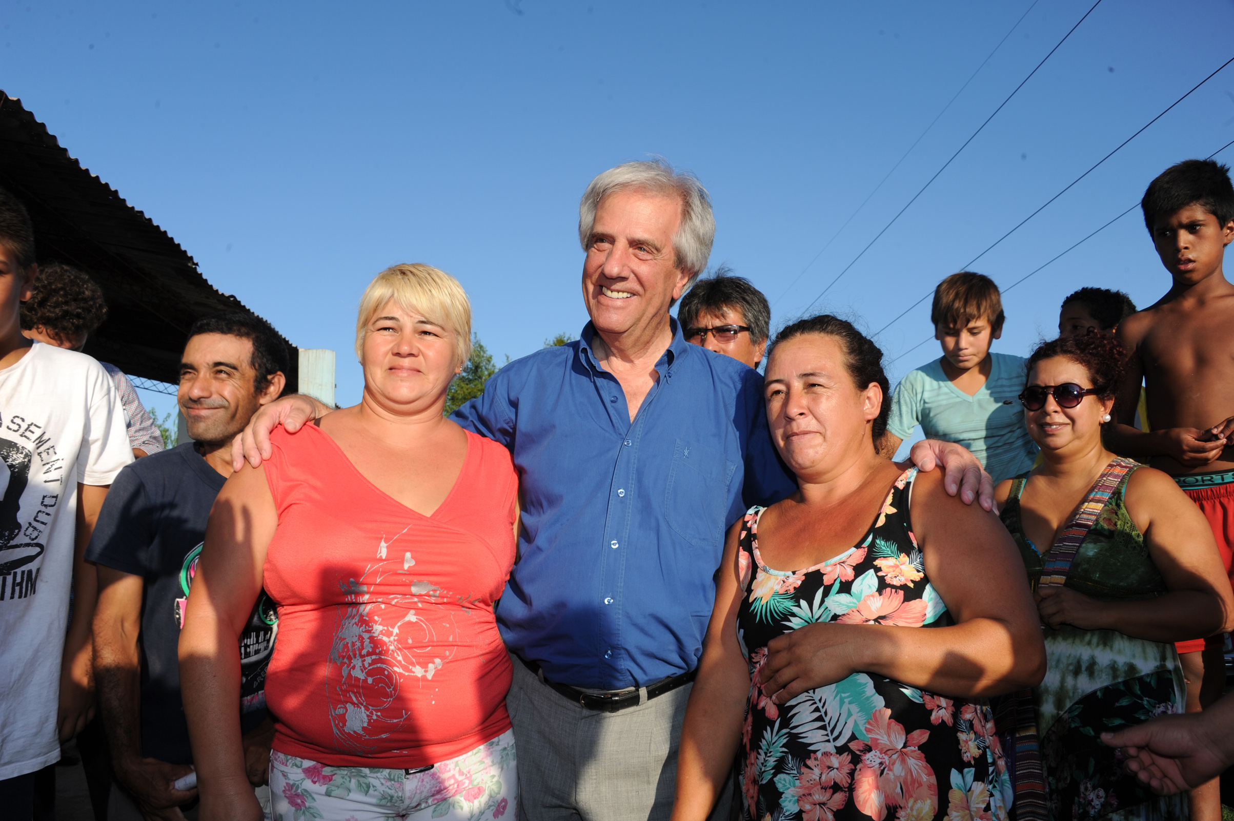 Recorrida del Presidente Tabaré Vázquez por la ciudad de Paysandú