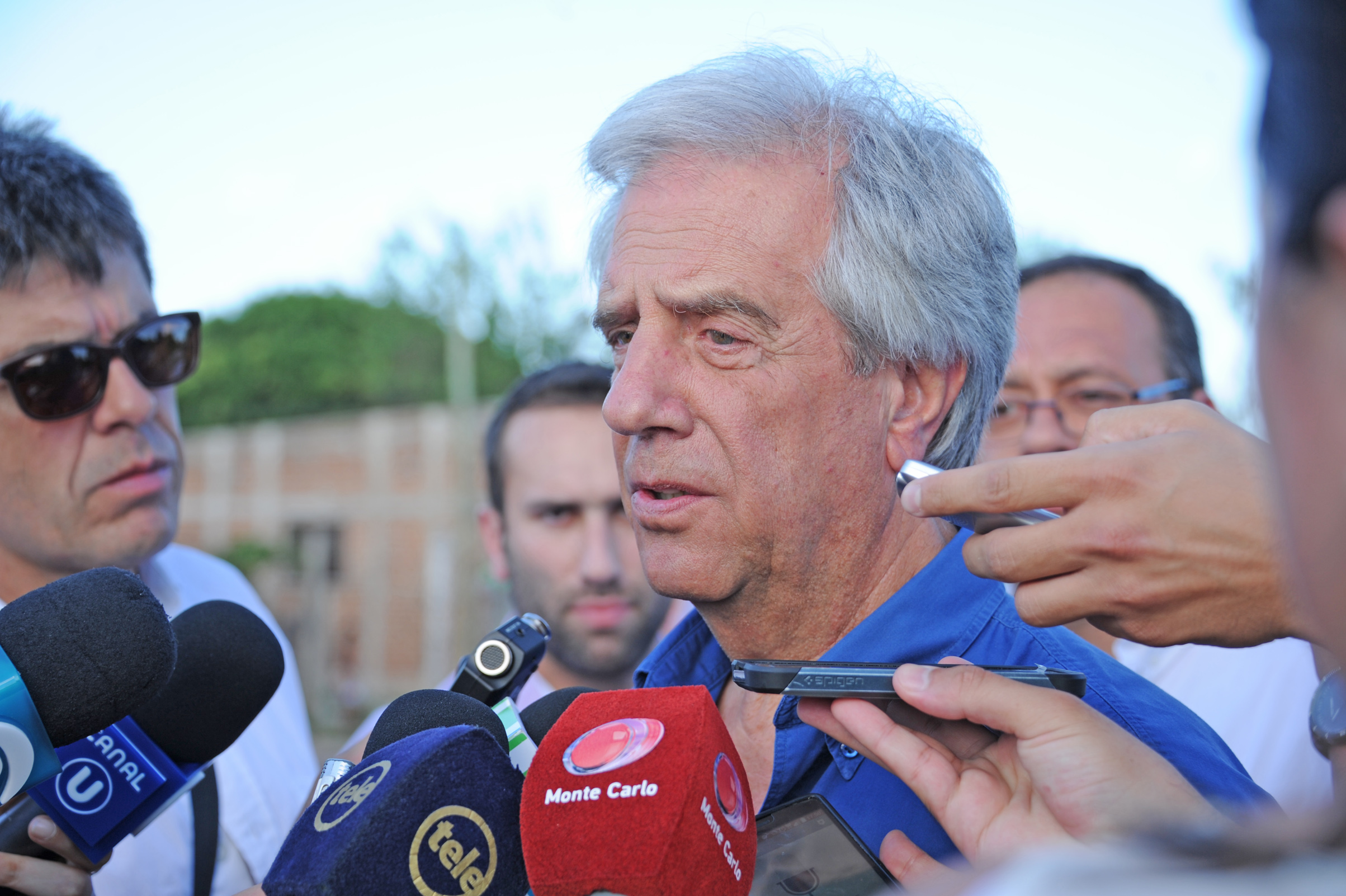 Recorrida del Presidente Tabaré Vázquez por la ciudad de Paysandú