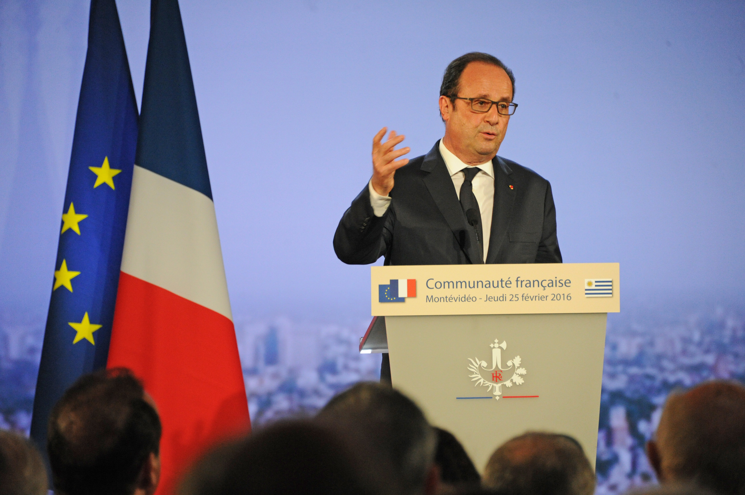 François Hollande en el Liceo Francés de Montevideo