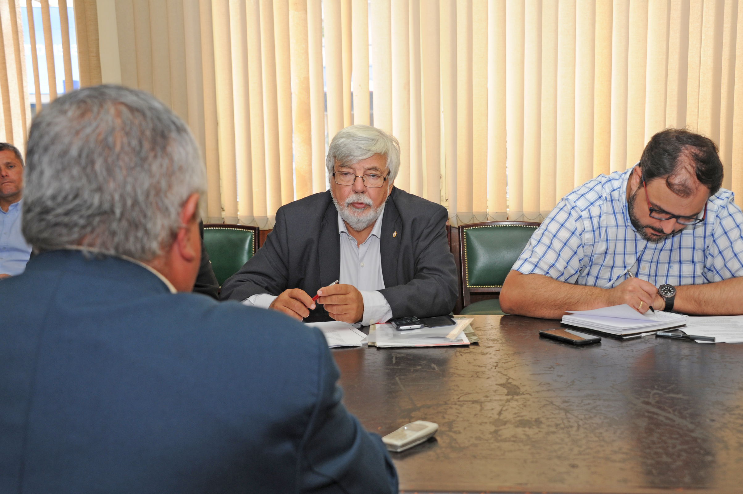 Eduardo Bonomi, junto a autoridades del Ministerio del Interior, brindaron diversas audiencias en Rivera