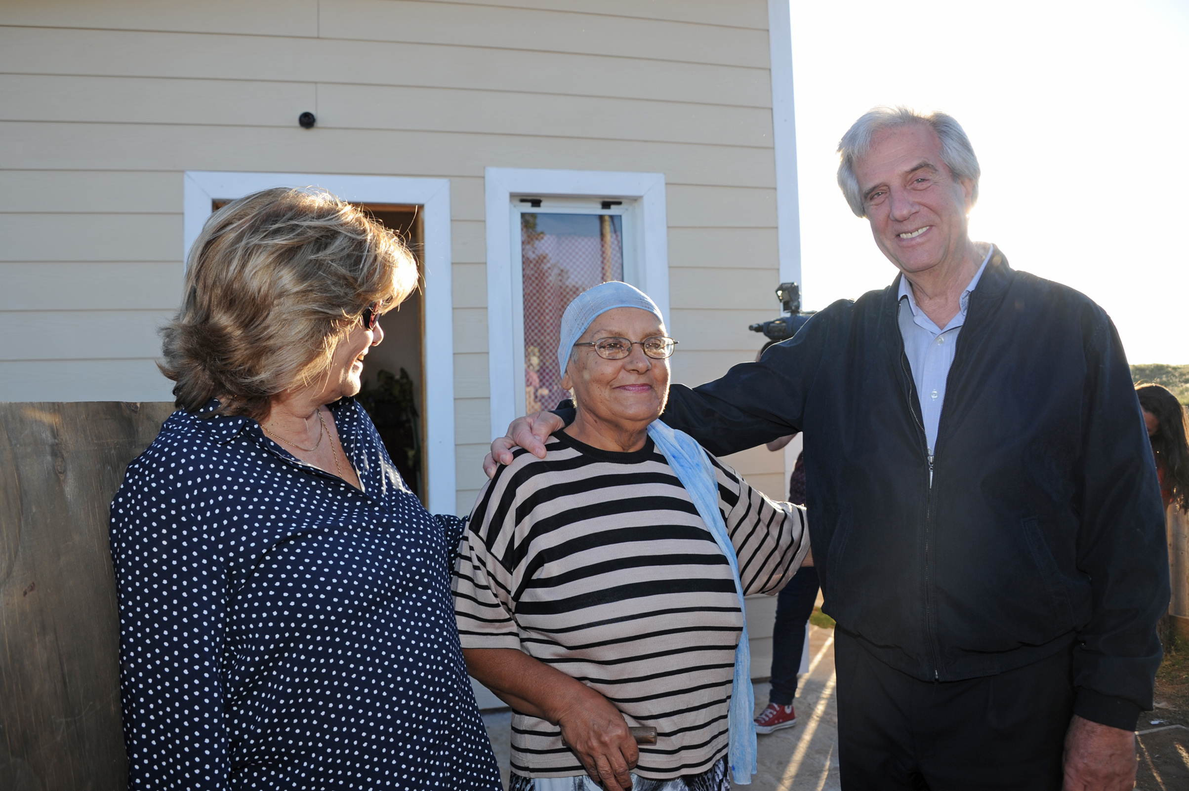 Presidente Tabaré Vázquez visita el barrio Cerro del Estado