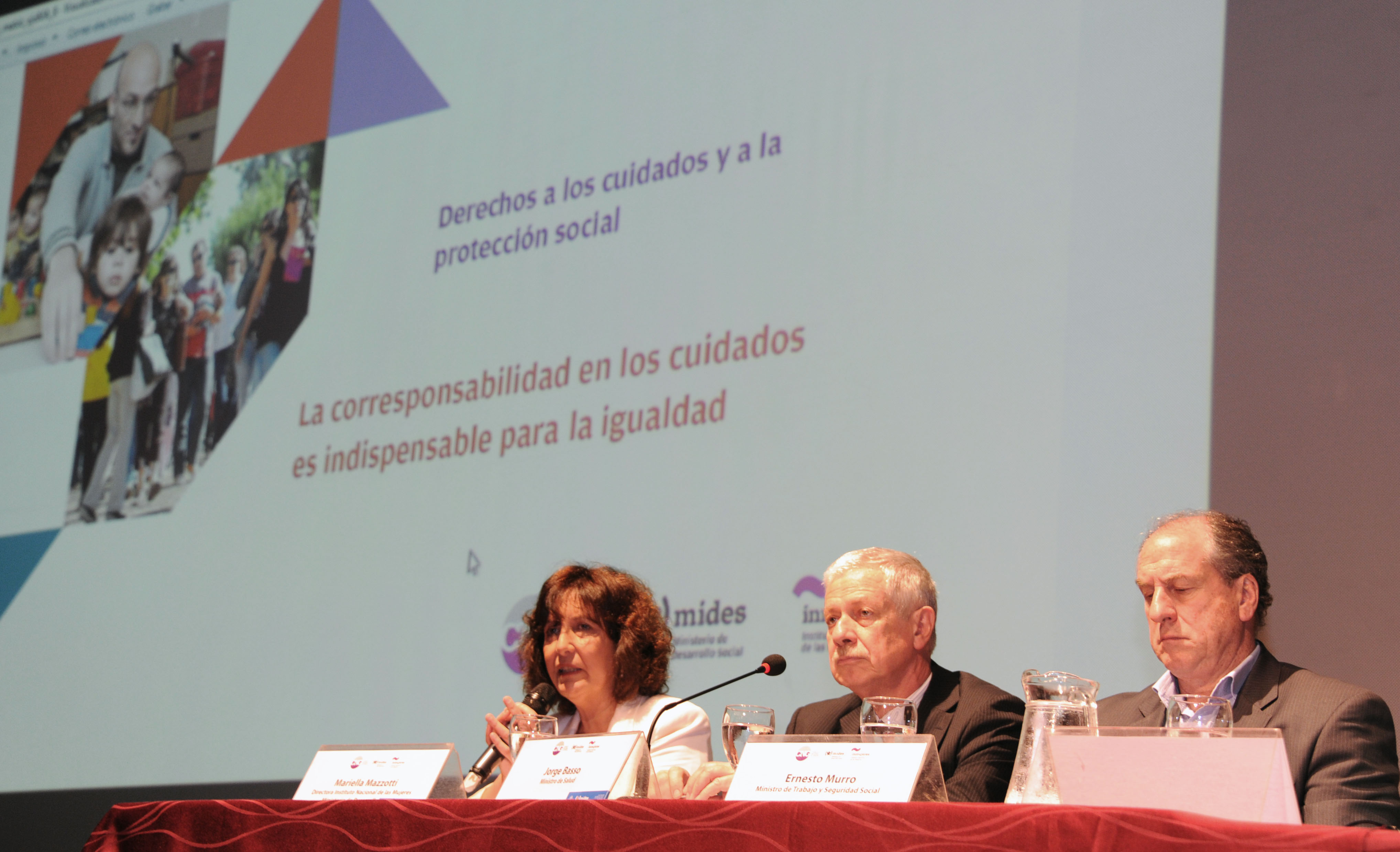 Consejo Nacional de Género e Instituto Nacional de las Mujeres, presentan los Compromiso 2016