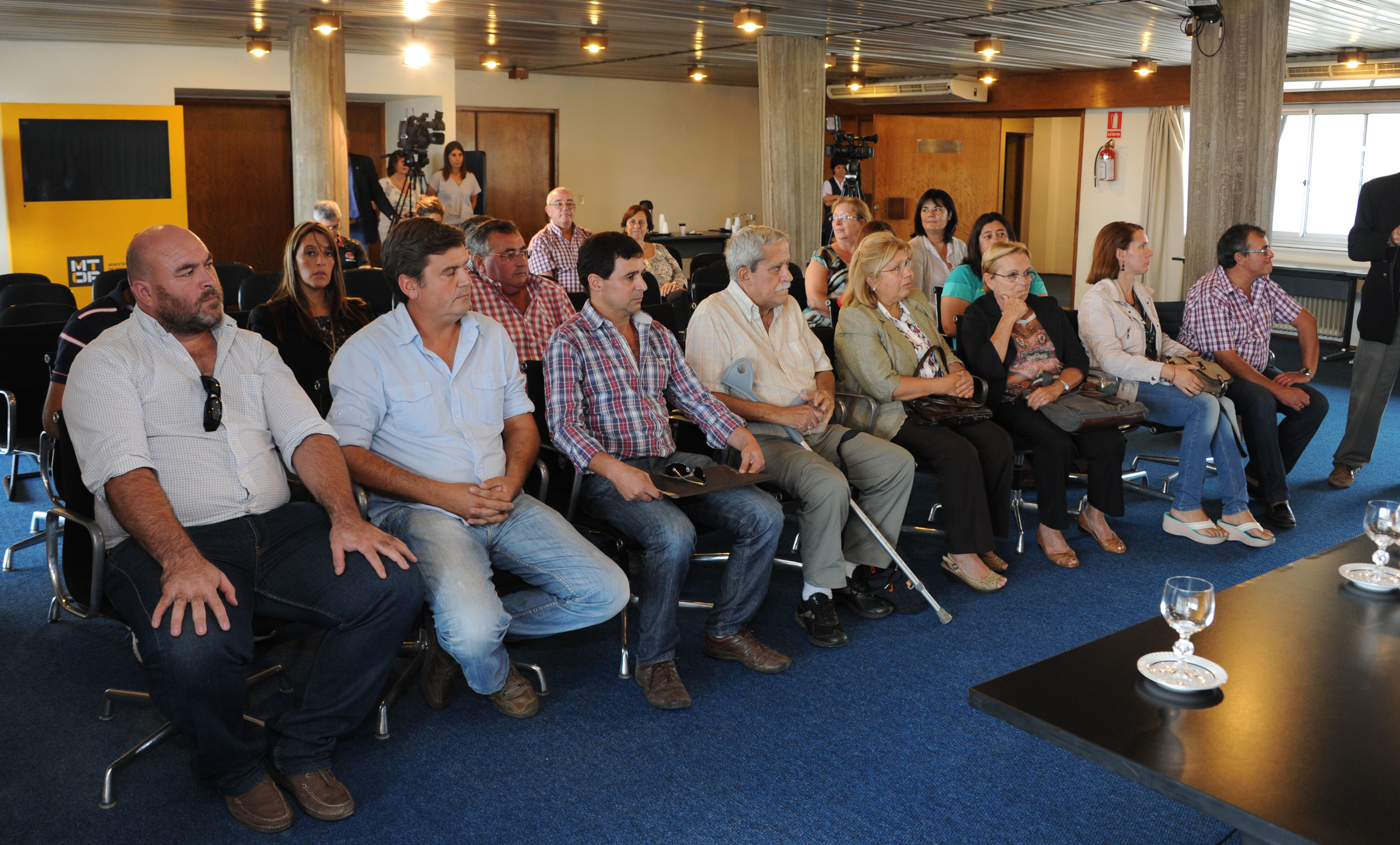 Ministerio de Transporte suscribió cinco convenios de asistencia social a instituciones de Canelones, San José, Soriano y Montevideo