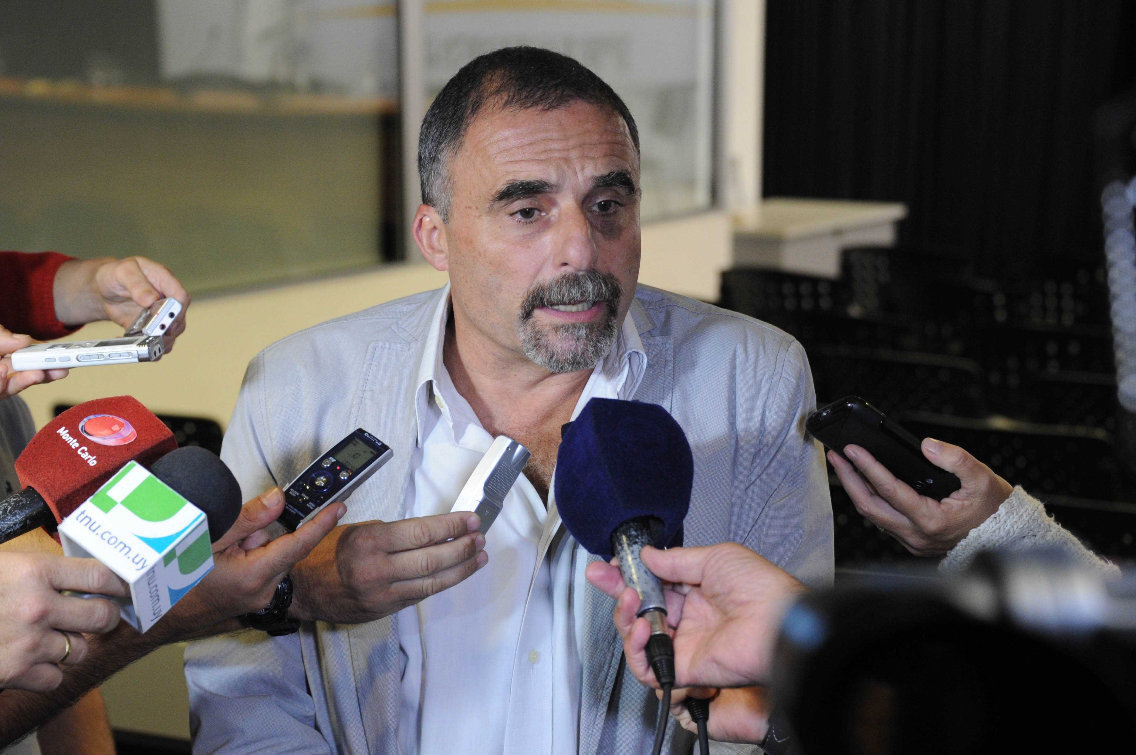 Carlos Colacce en declaraciones a la prensa