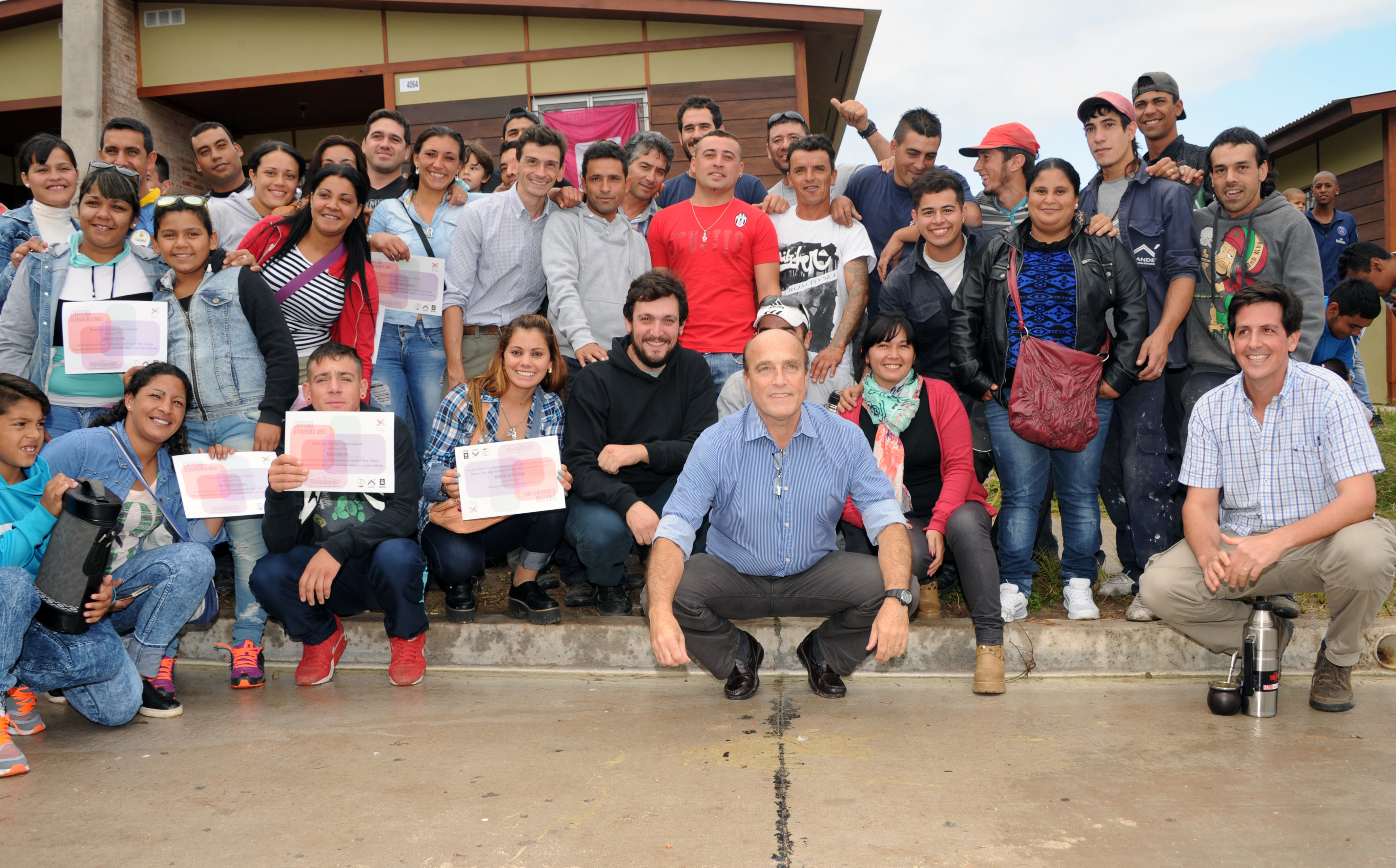 MVOTMA inauguró viviendas para realojo a familias del asentamiento La Manchega- Montevideo