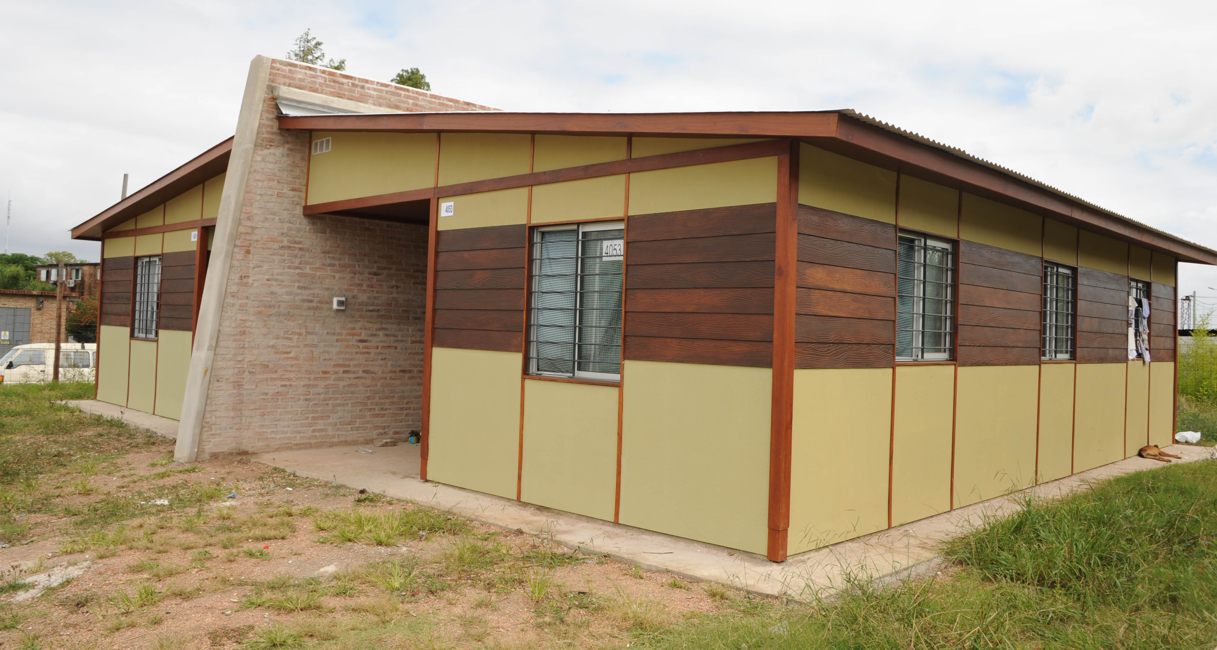 MVOTMA inauguró viviendas para realojo a familias del asentamiento La Manchega- Montevideo