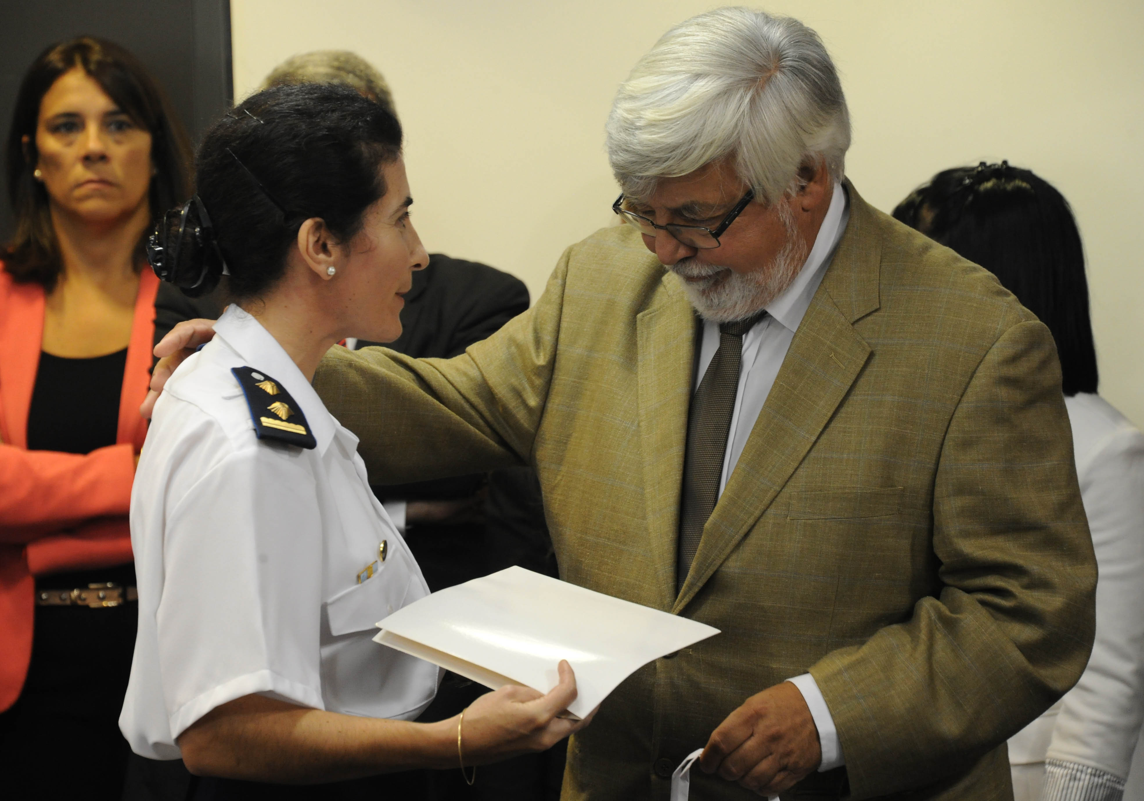 Ministerio del Interior realiza homenaje a mujeres policías