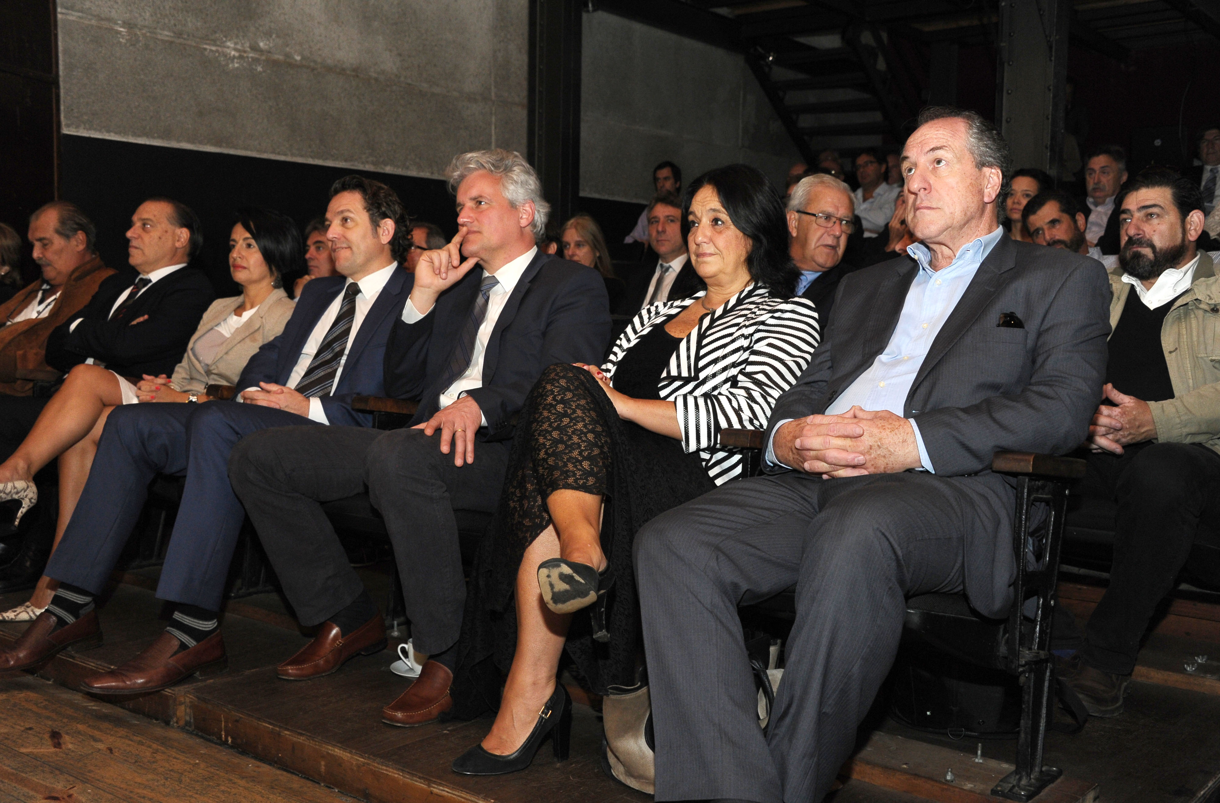 Presentación de las nuevas garrafas de la empresa de recarga y distribución Megal.
