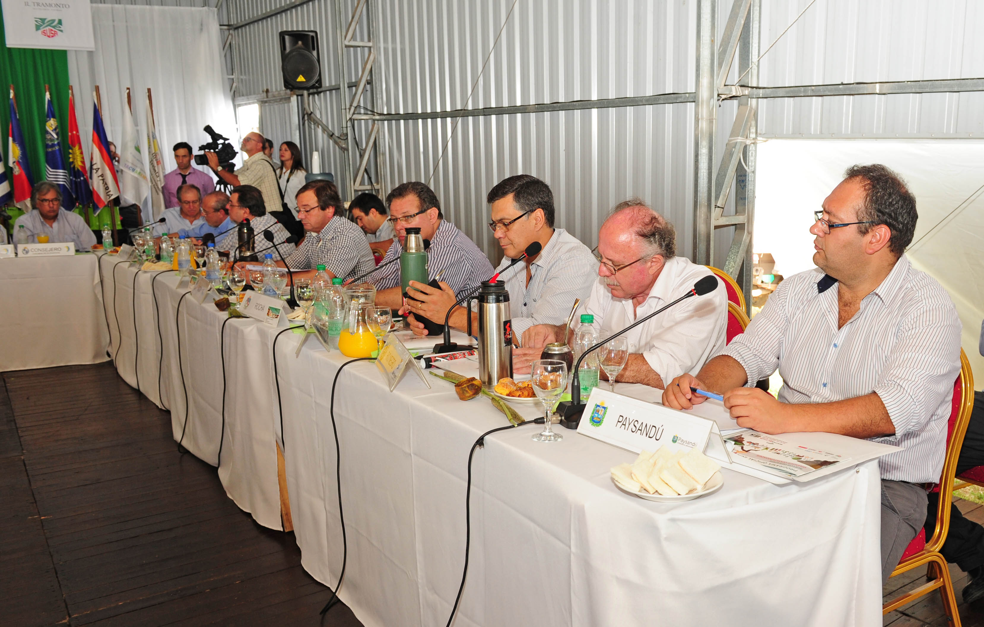 Reunión del Congreso de Intendentes en la Expoactiva de Soriano