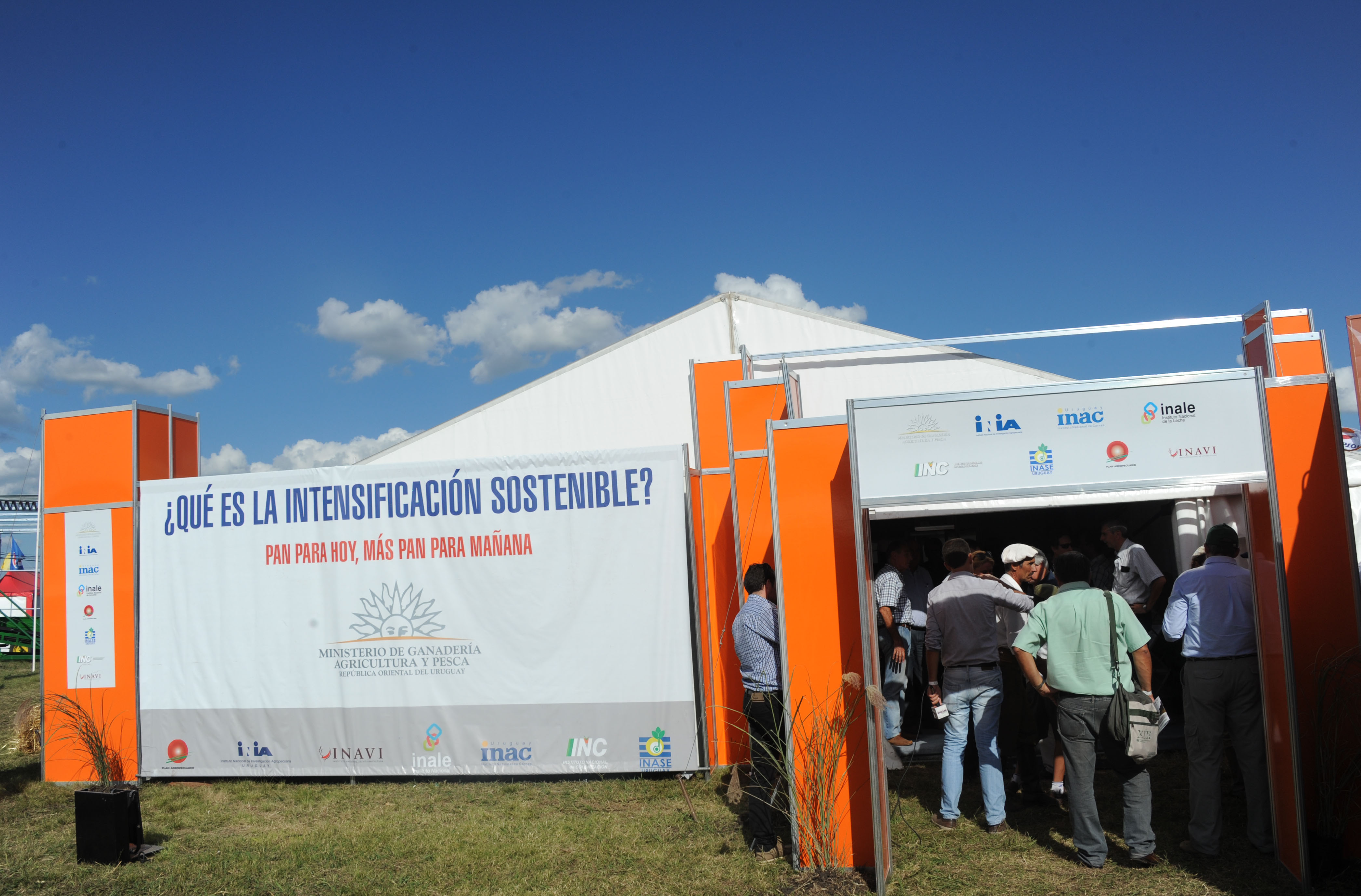Fachada del estand