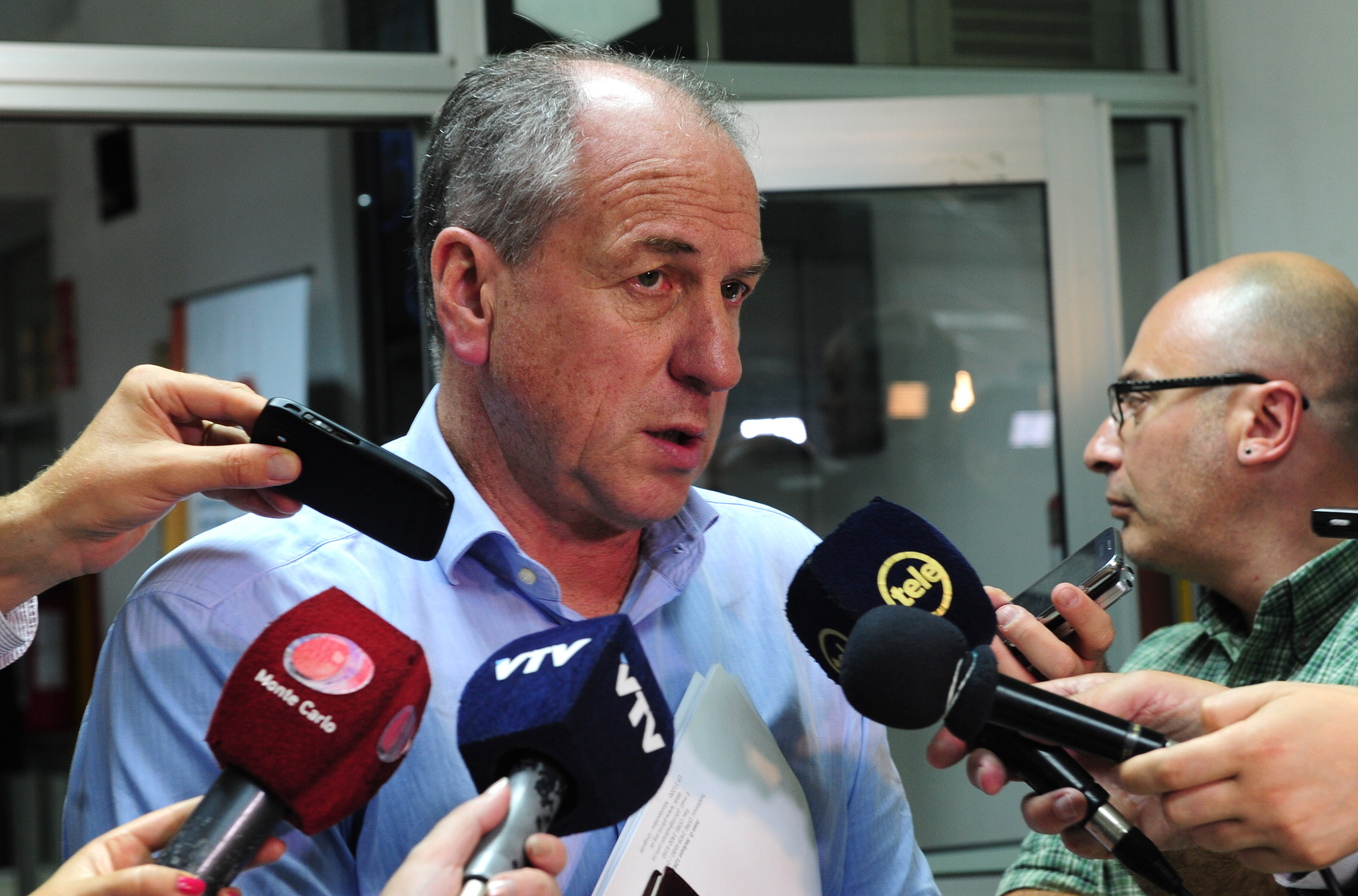 Ministro Murro en declaraciones a la prensa