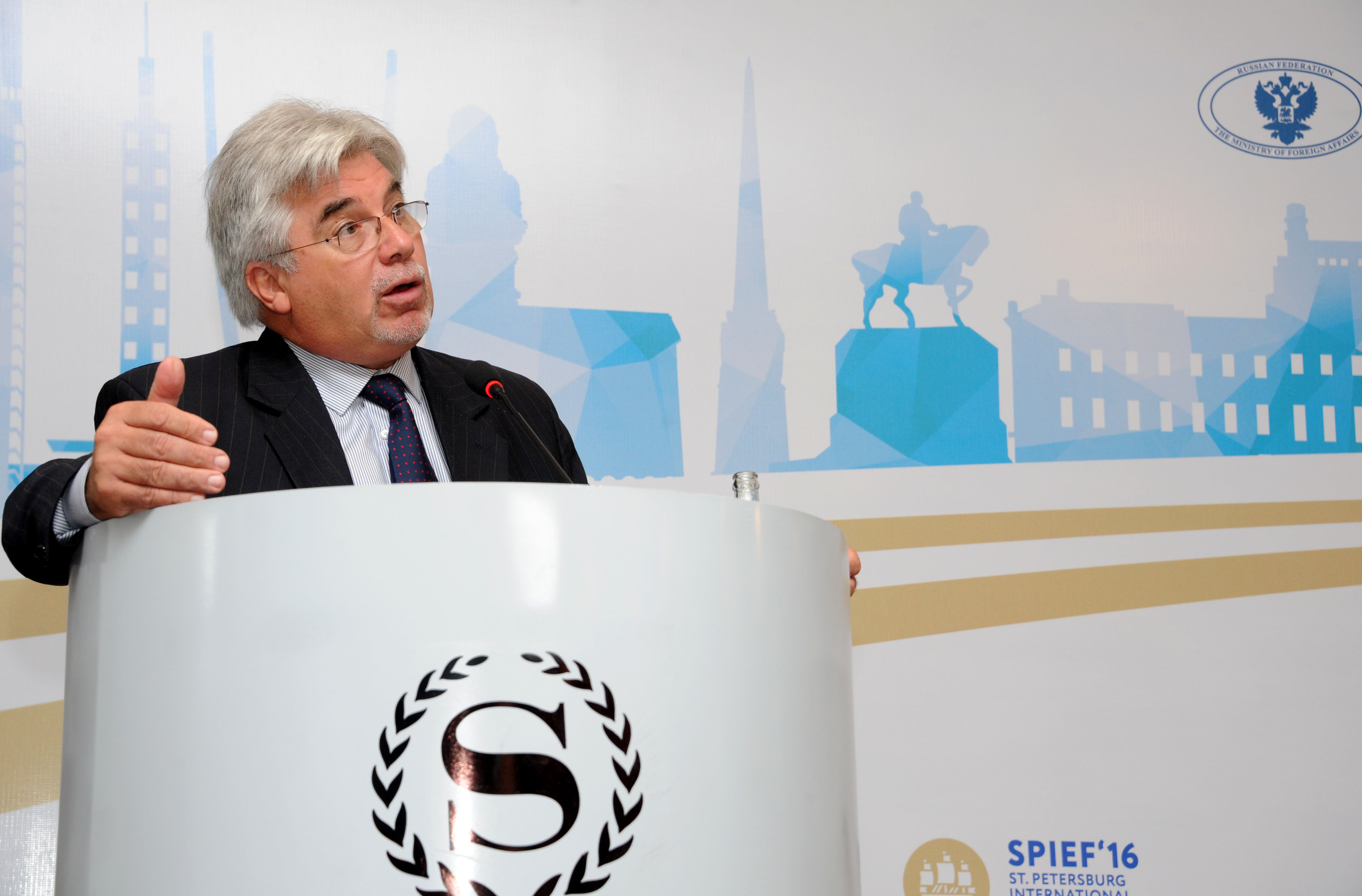 Ministro de Ganadería, Agricultura y Pesca, Tabaré Aguerre