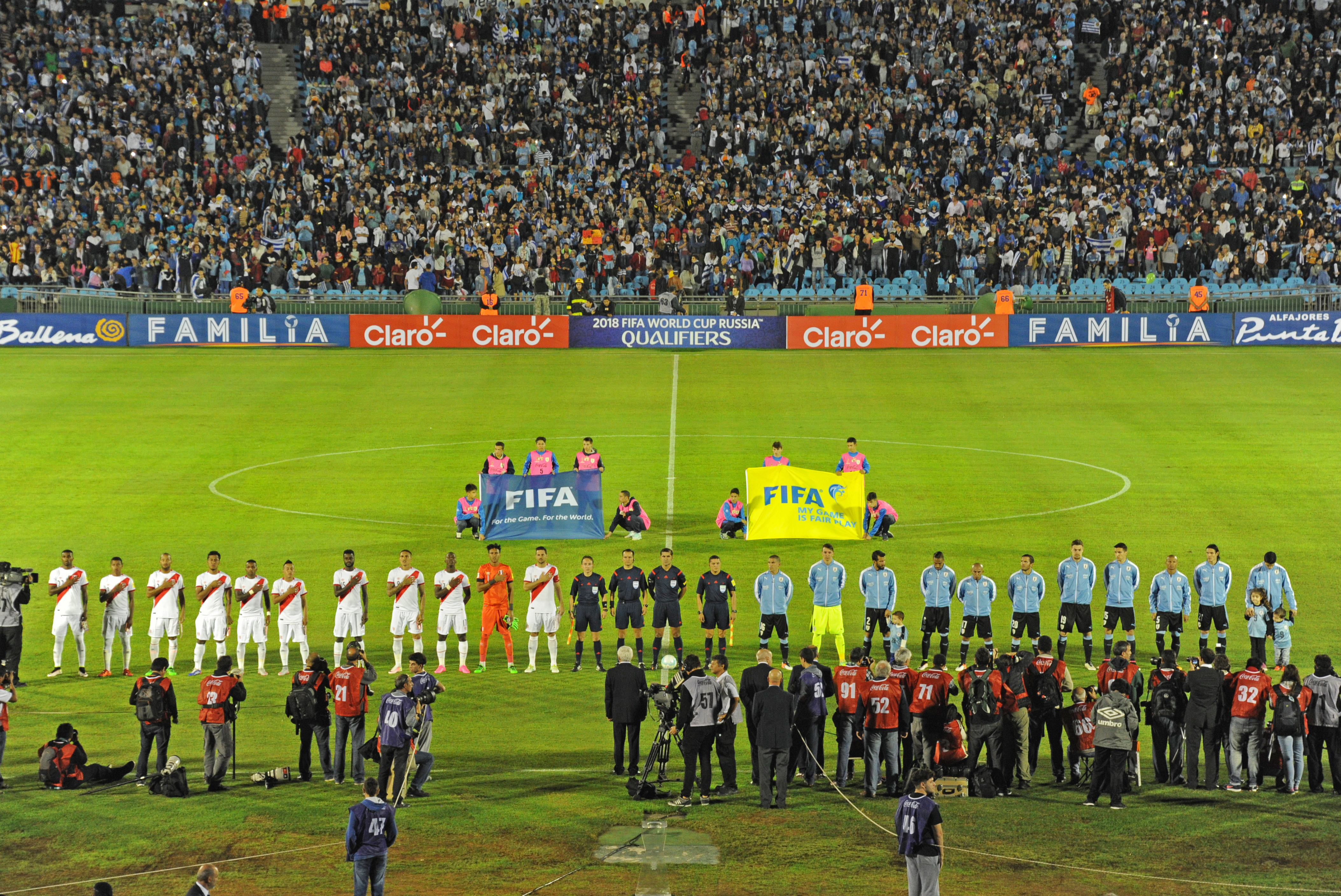 Selecciones de Uruguay y Perú