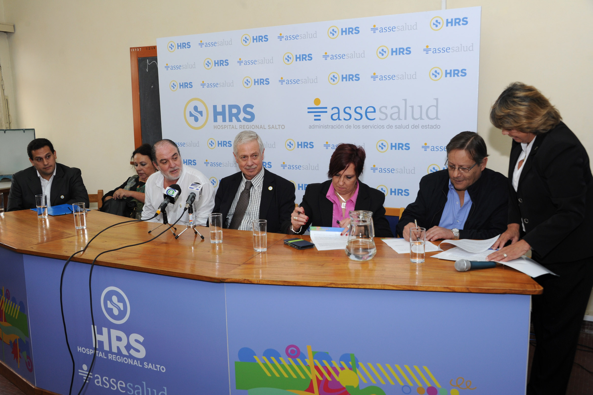 Firma de convenios