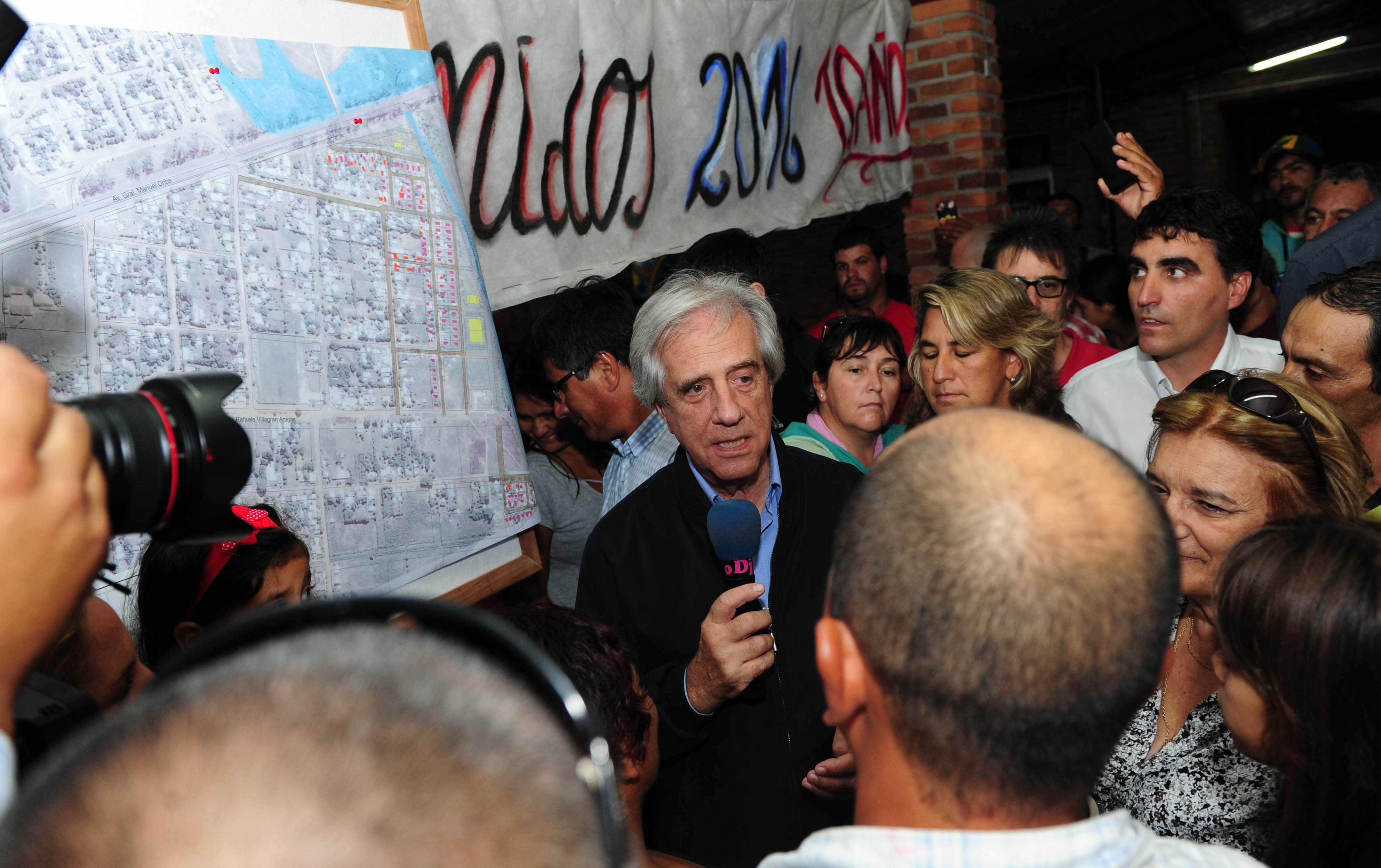 Palabras deTabaré Vázquez a los vecinos