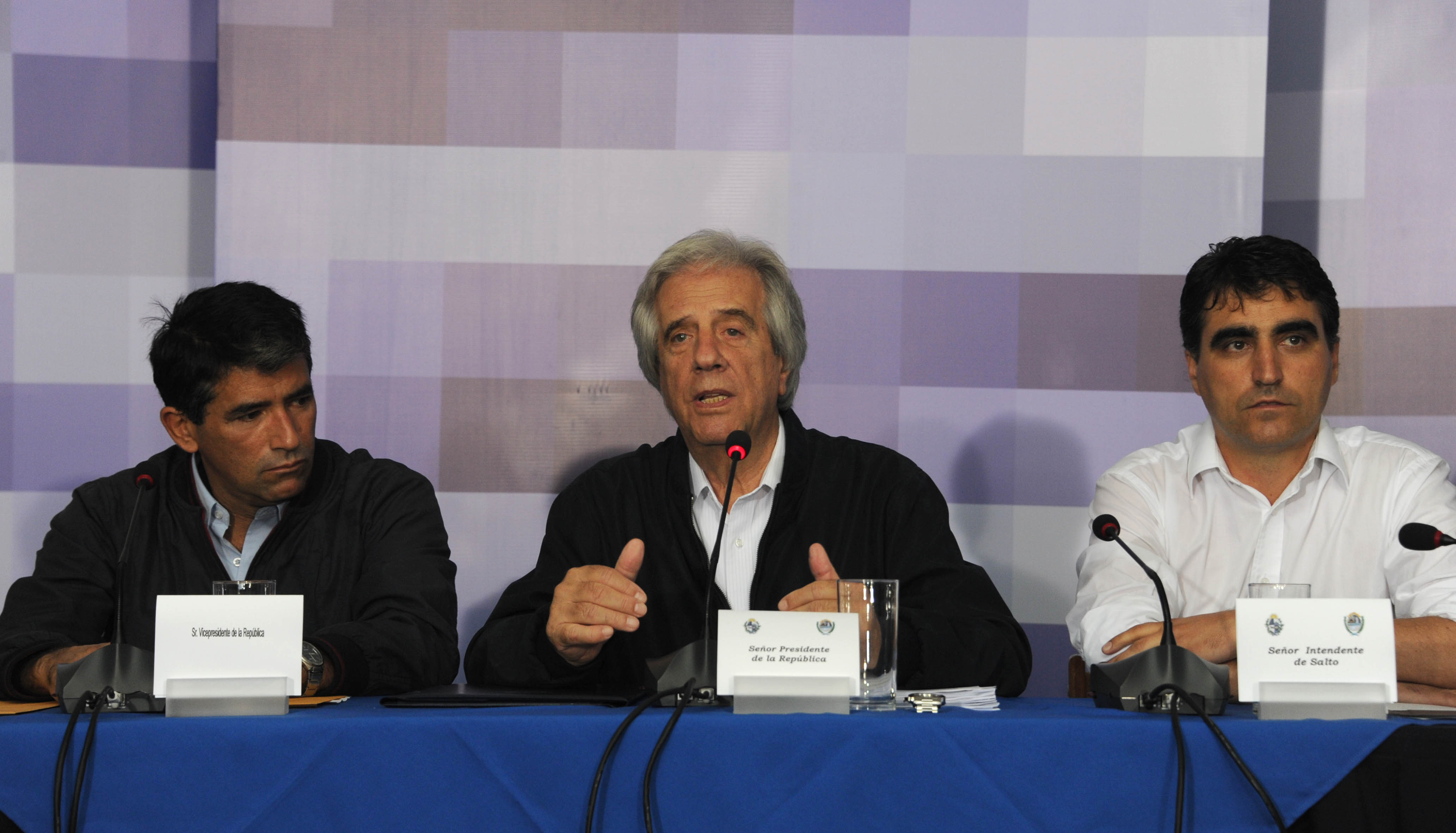 Presidente Tabaré Vázquez junto al vicepresidente Raúl Sendic y el Intendente Andrés Lima