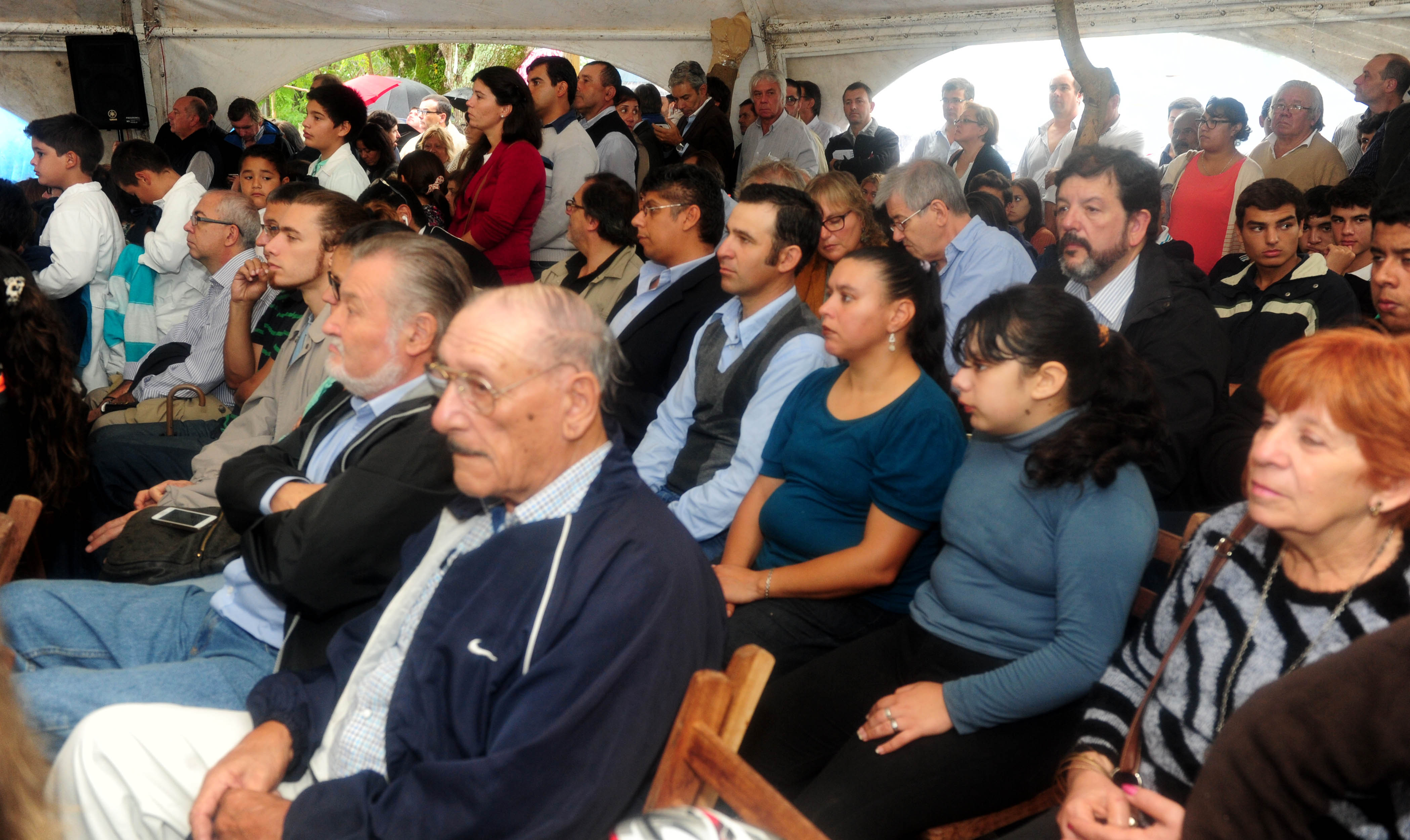 Vecinos presentes