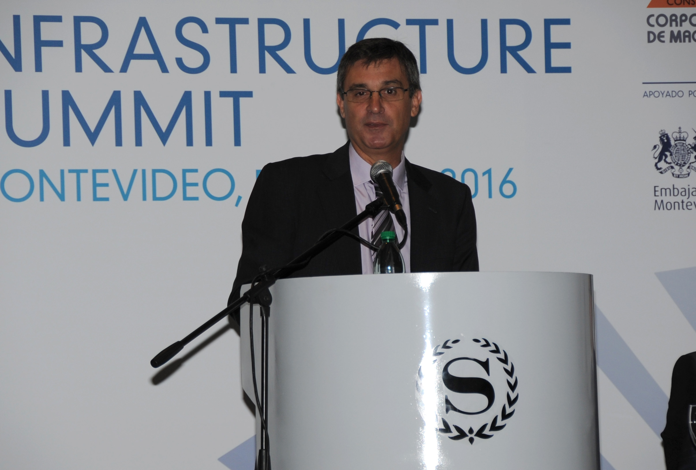 Director de la Oficina de Planeamiento y Presupuesto, Álvaro García