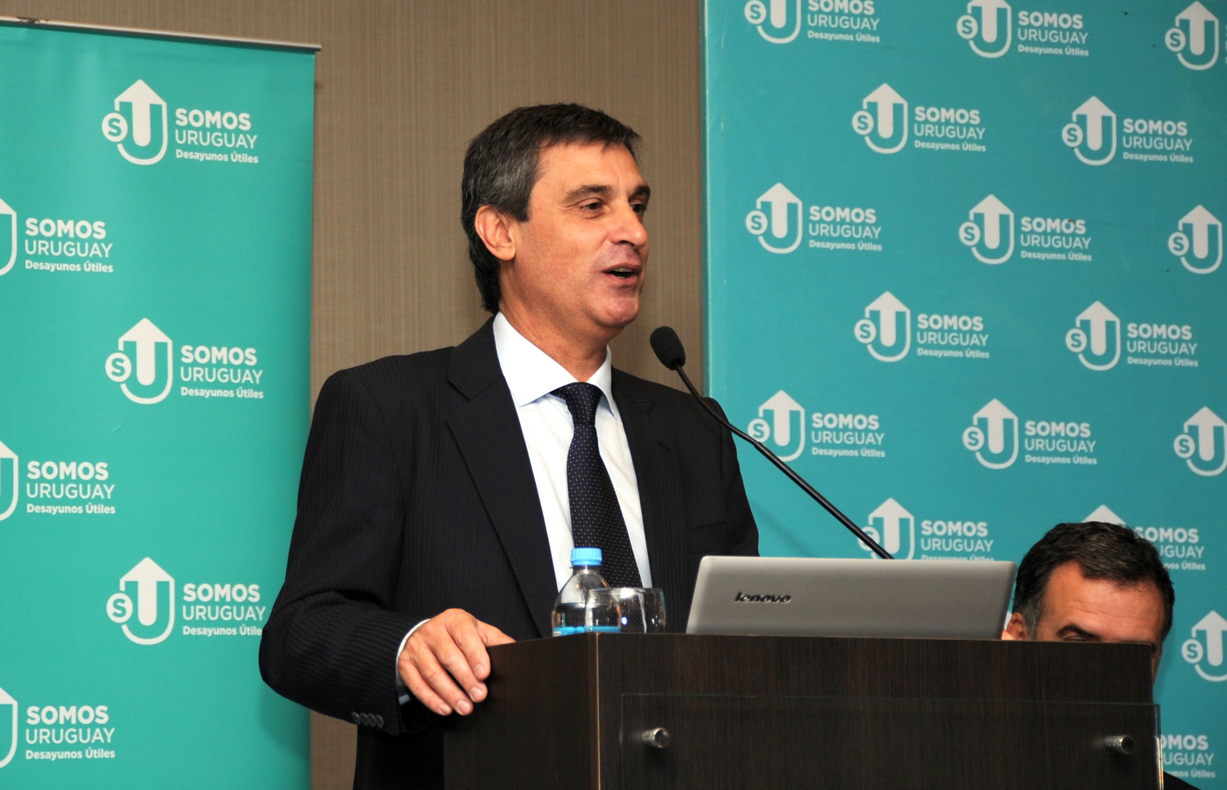 Director de la Oficina de Planeamiento y Presupuesto, Álvaro García