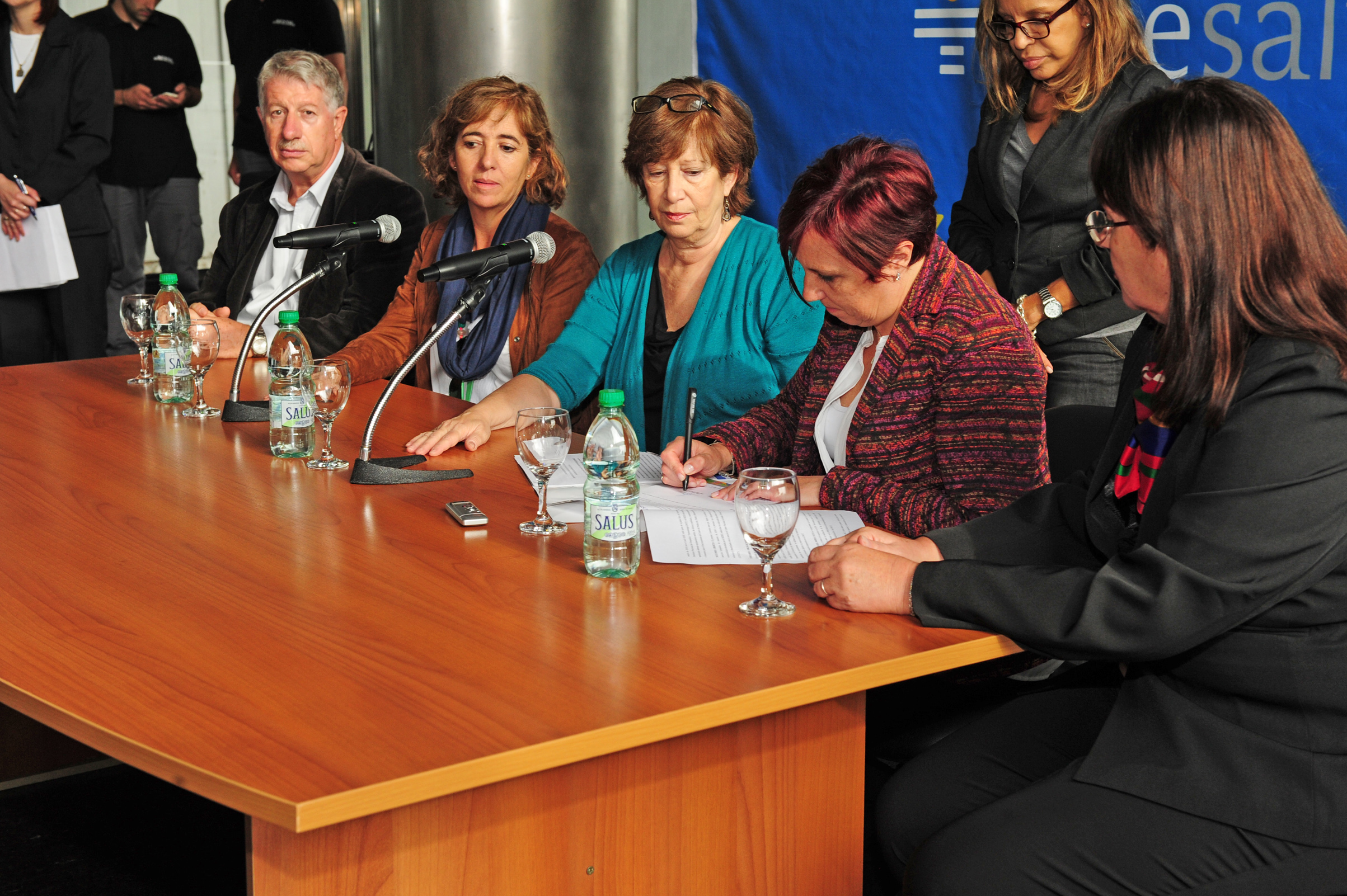 Presidenta de ASSE, Susana Muñiz, durante la firma del convenio
