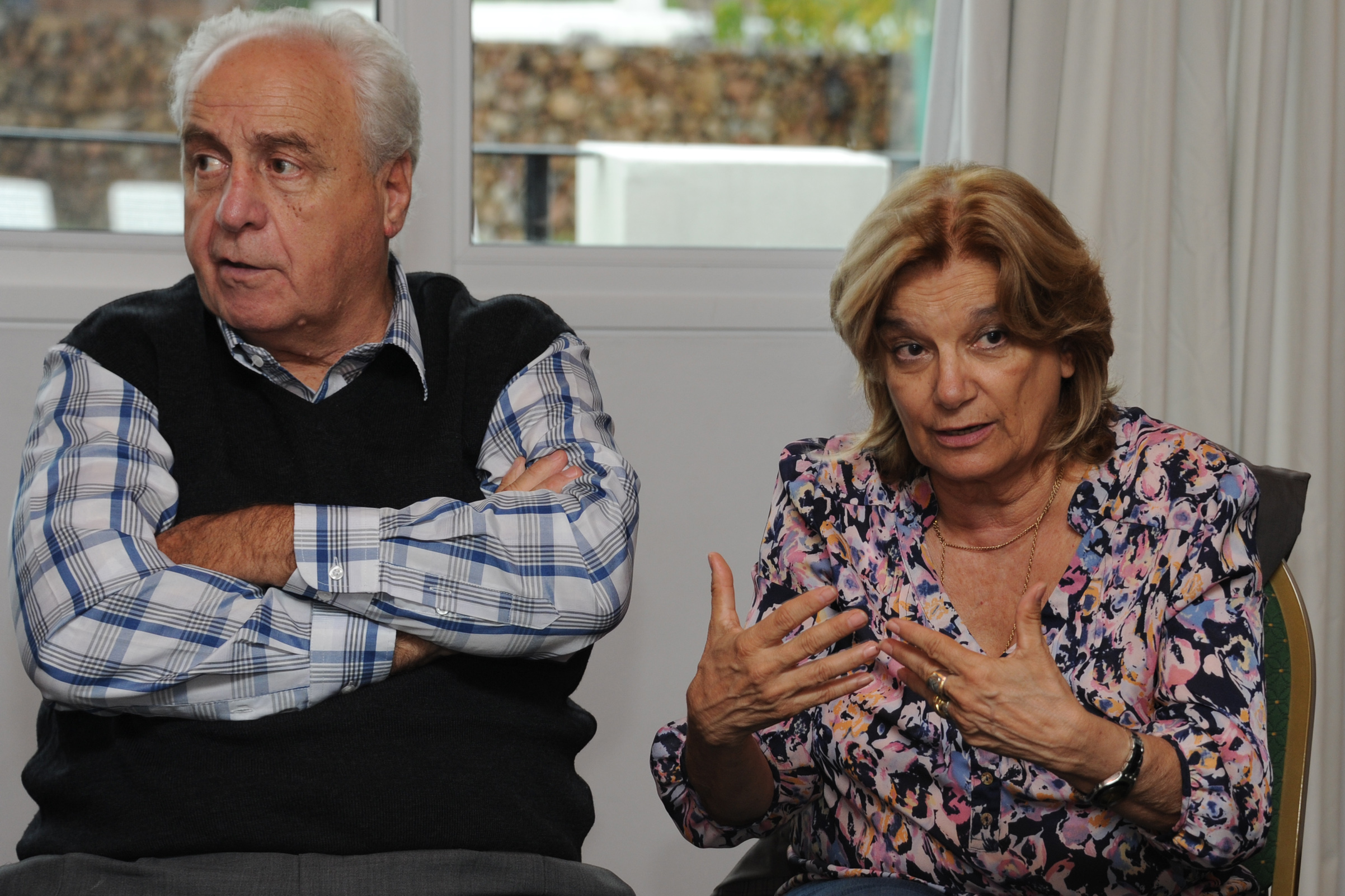 Ministros y autoridaes del SINAE en reunión en la ciudad de Dolores