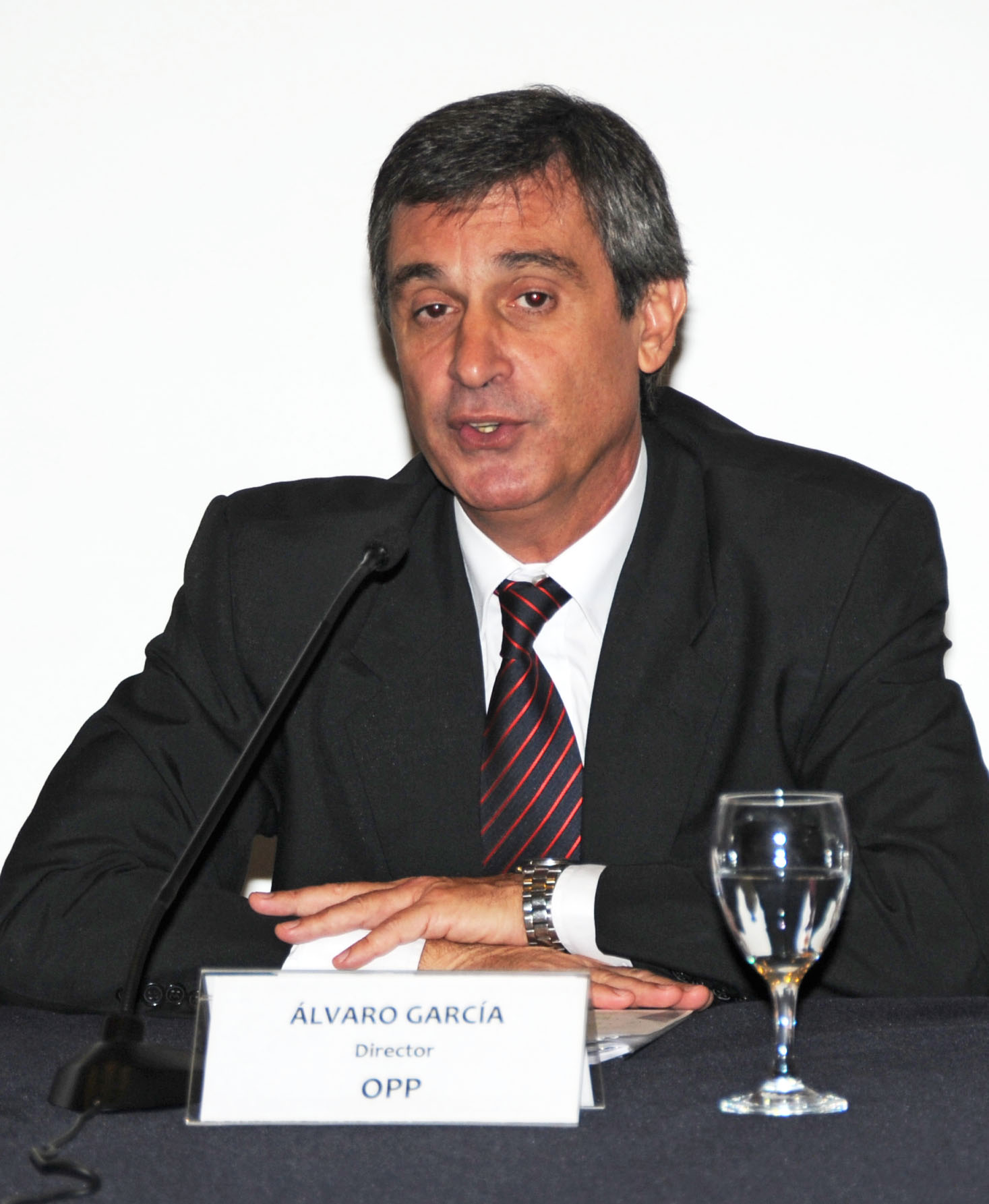 Director de OPP, Álvaro García