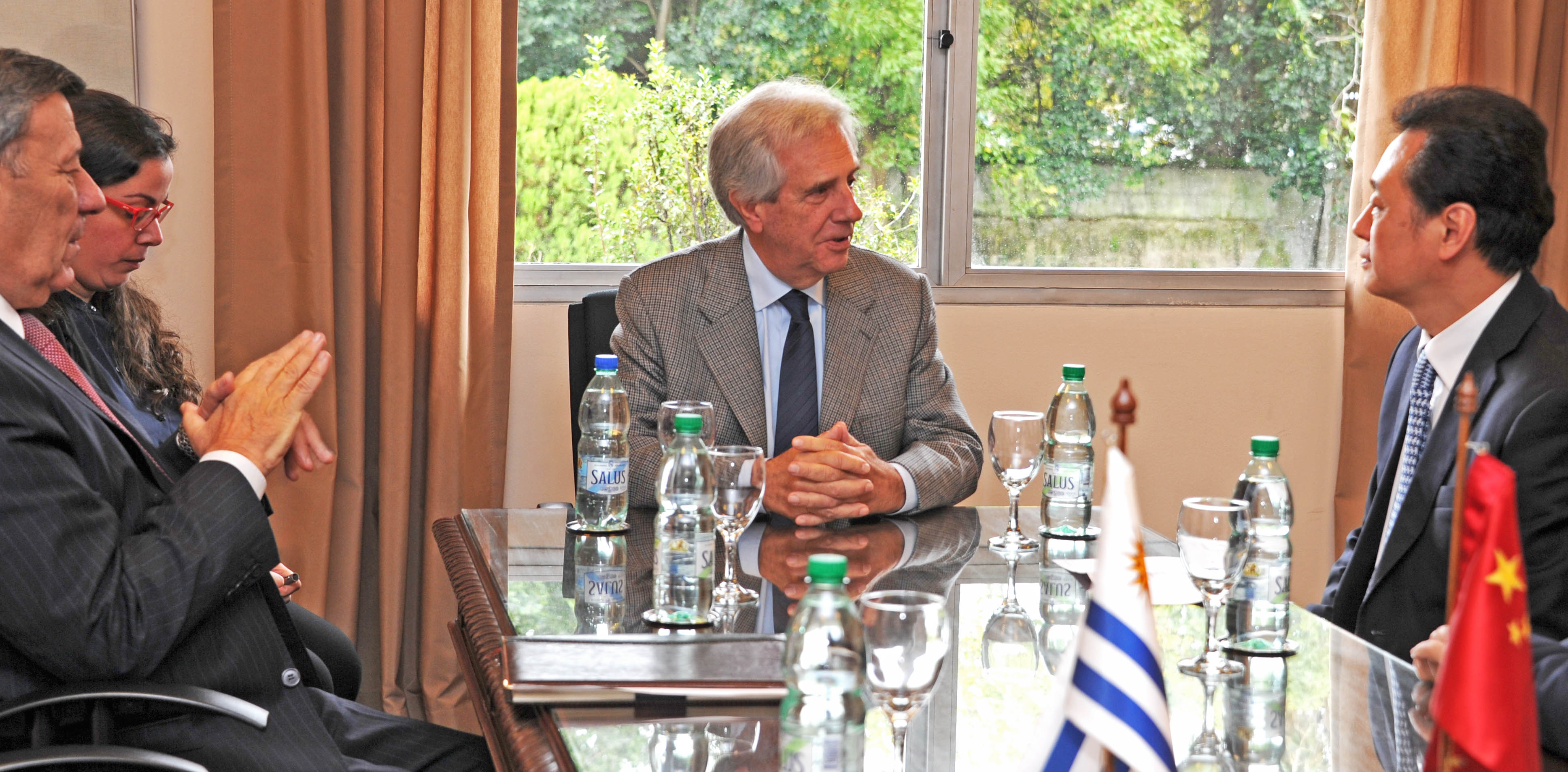 Reunión de Vázquez y cancilleres
