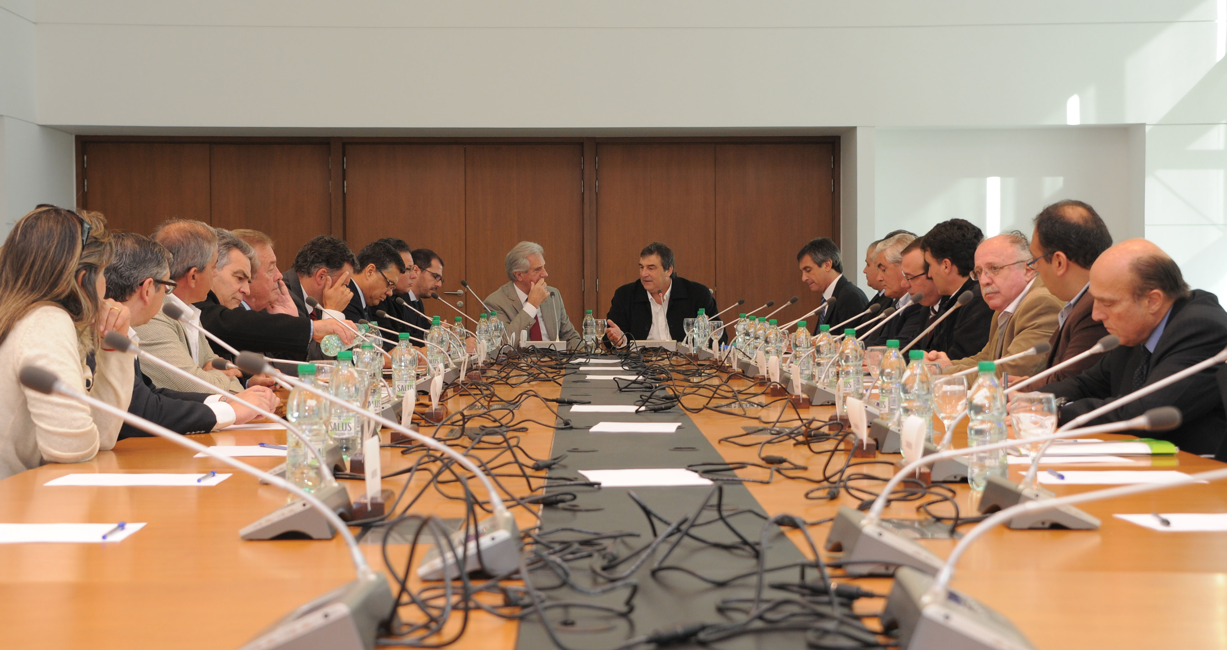 Reunión de Vázquez con Intendentes