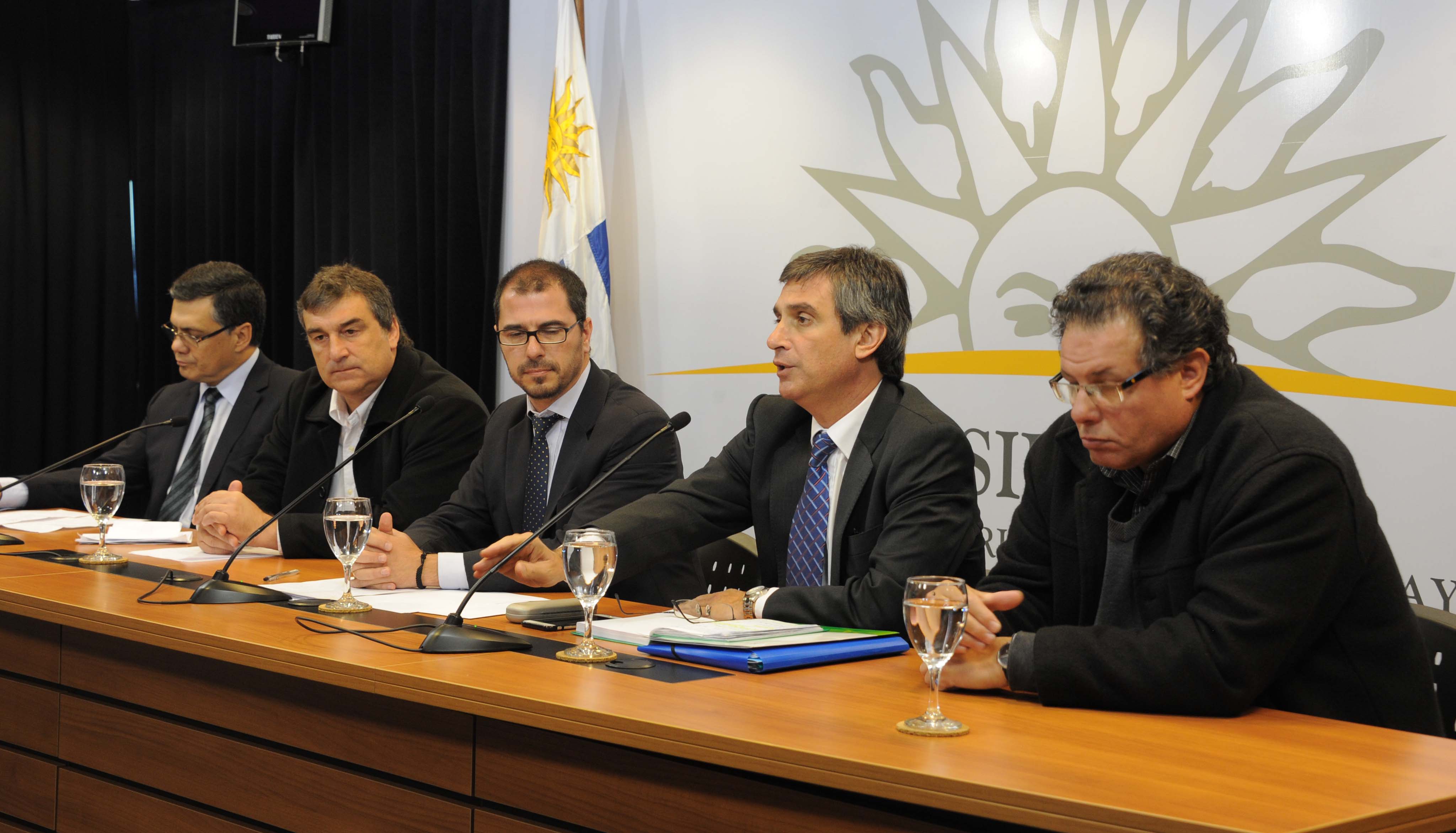 Conferencia de prensa luego de la reunión con los intendentes